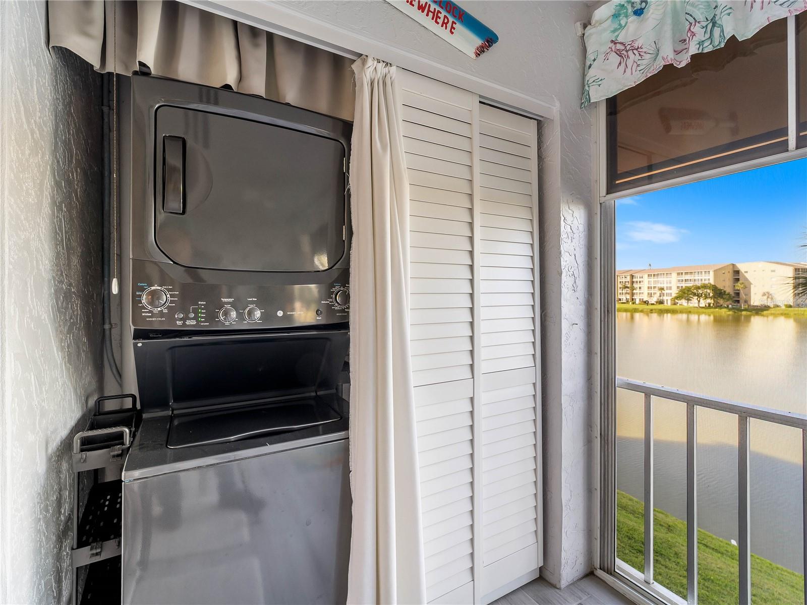 Image 28 of 39 For 3404 Lake Bayshore Drive 315