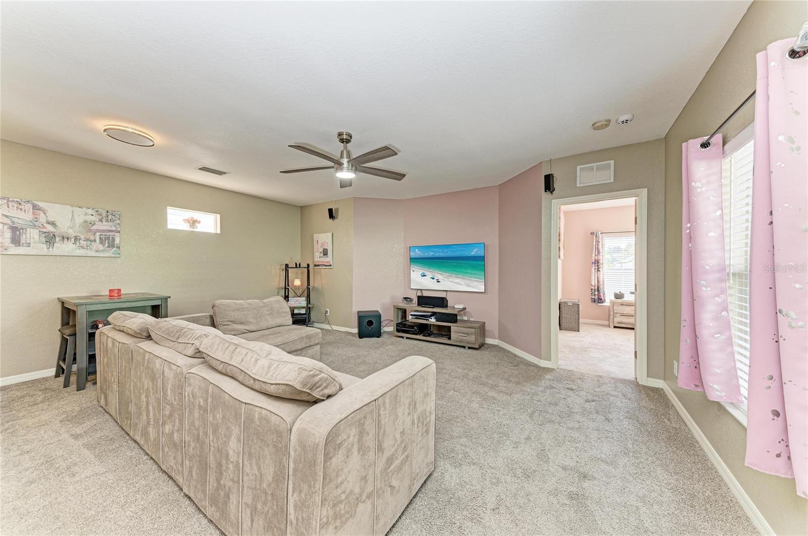 Image 23 of 33 For 2311 29th Avenue E