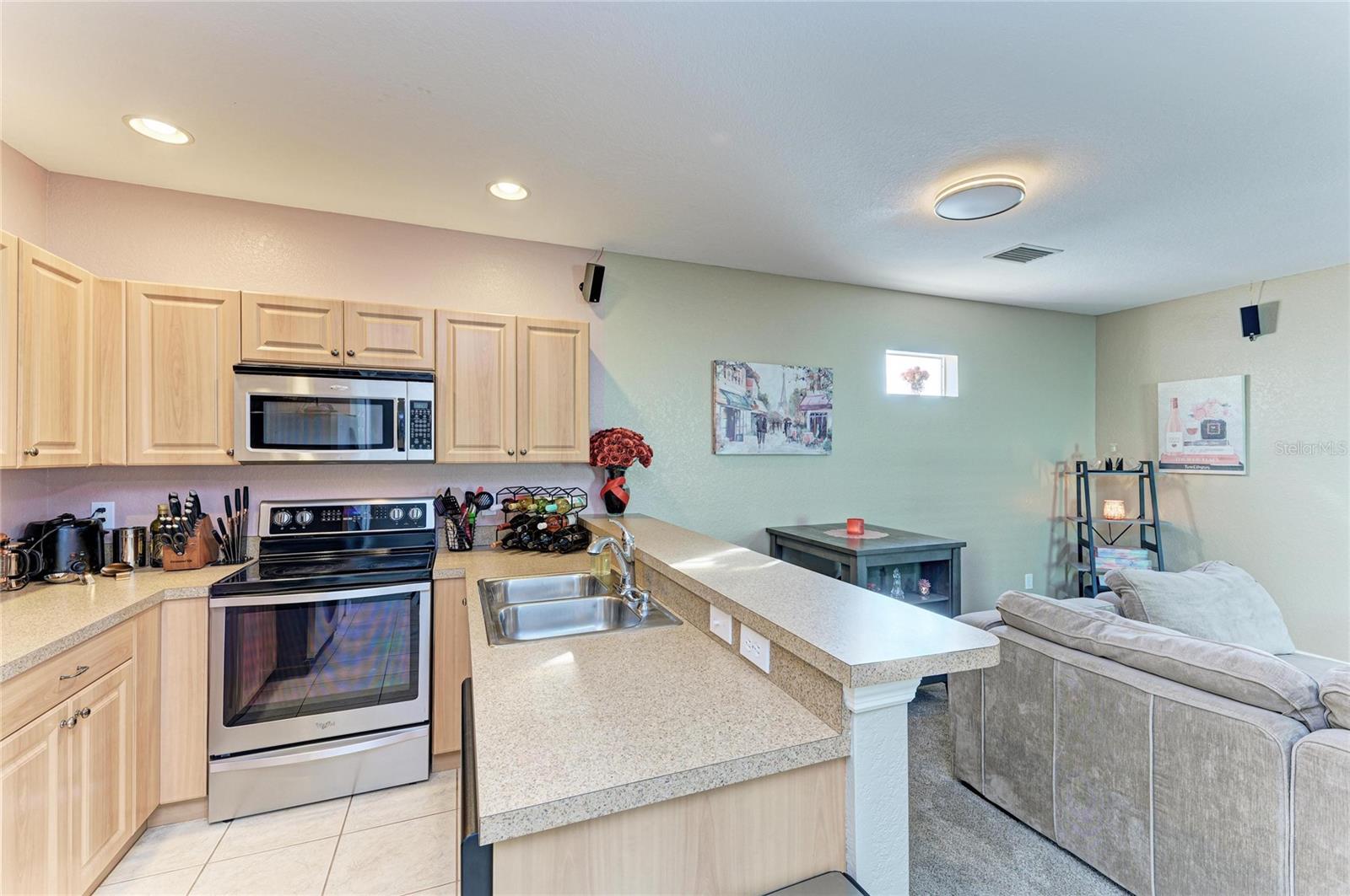 Image 8 of 33 For 2311 29th Avenue E