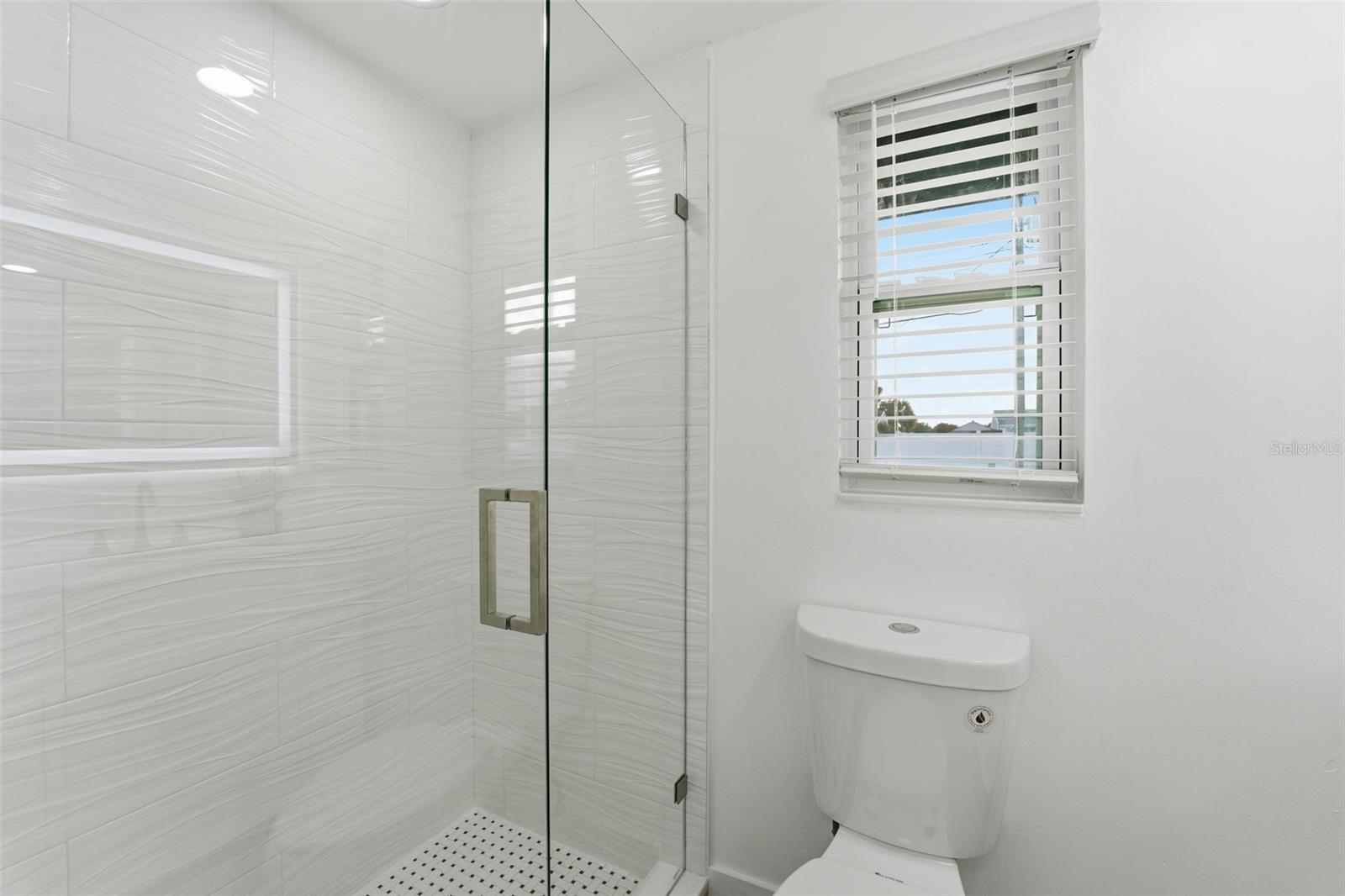 Image 18 of 26 For 121 Sandhurst Drive