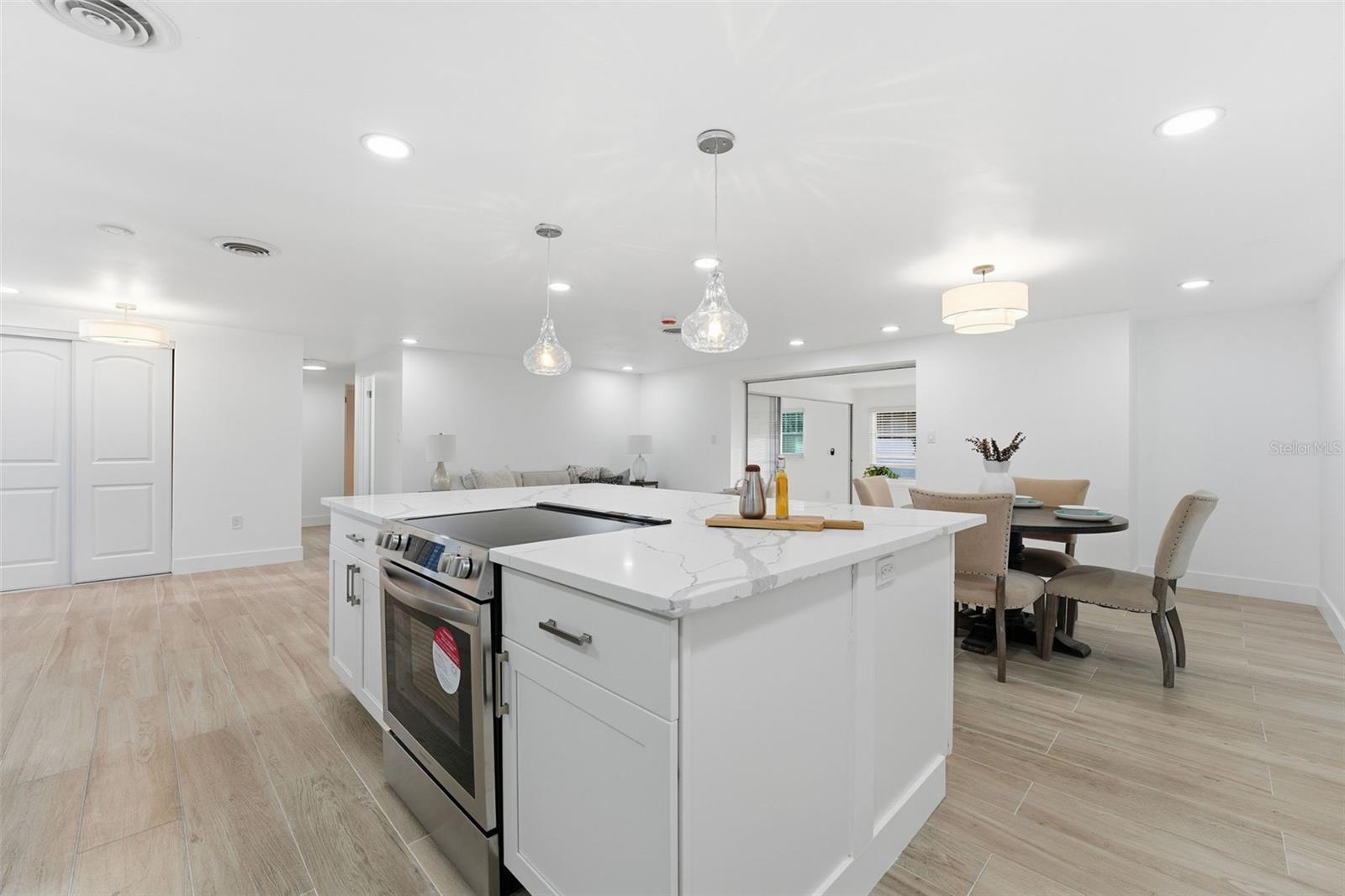 Image 4 of 26 For 121 Sandhurst Drive