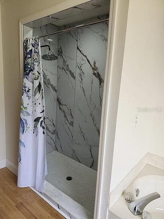 Image 17 of 26 For 8432 Palm Lakes Court