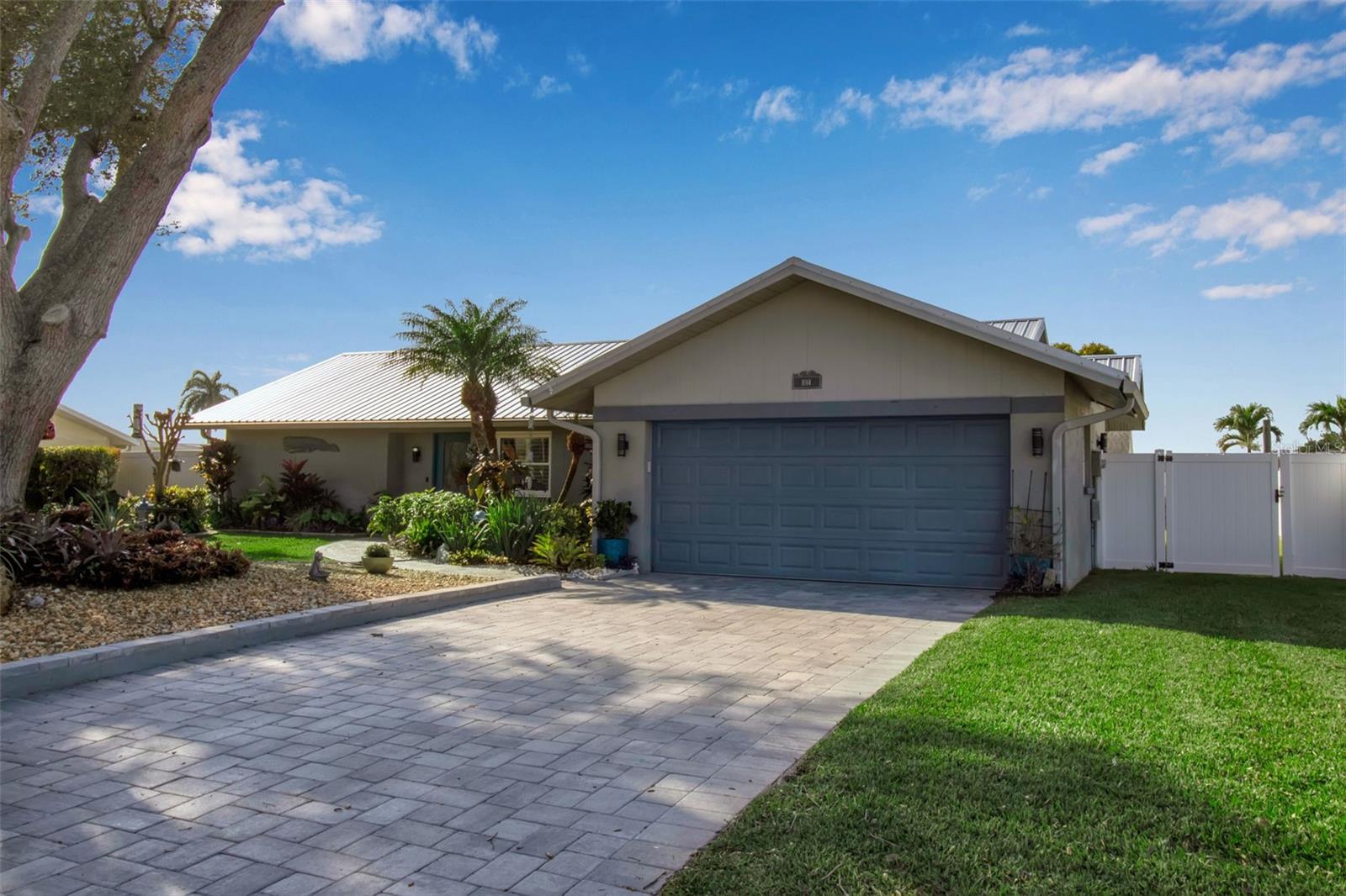 Image 2 of 44 For 1014 63rd St W