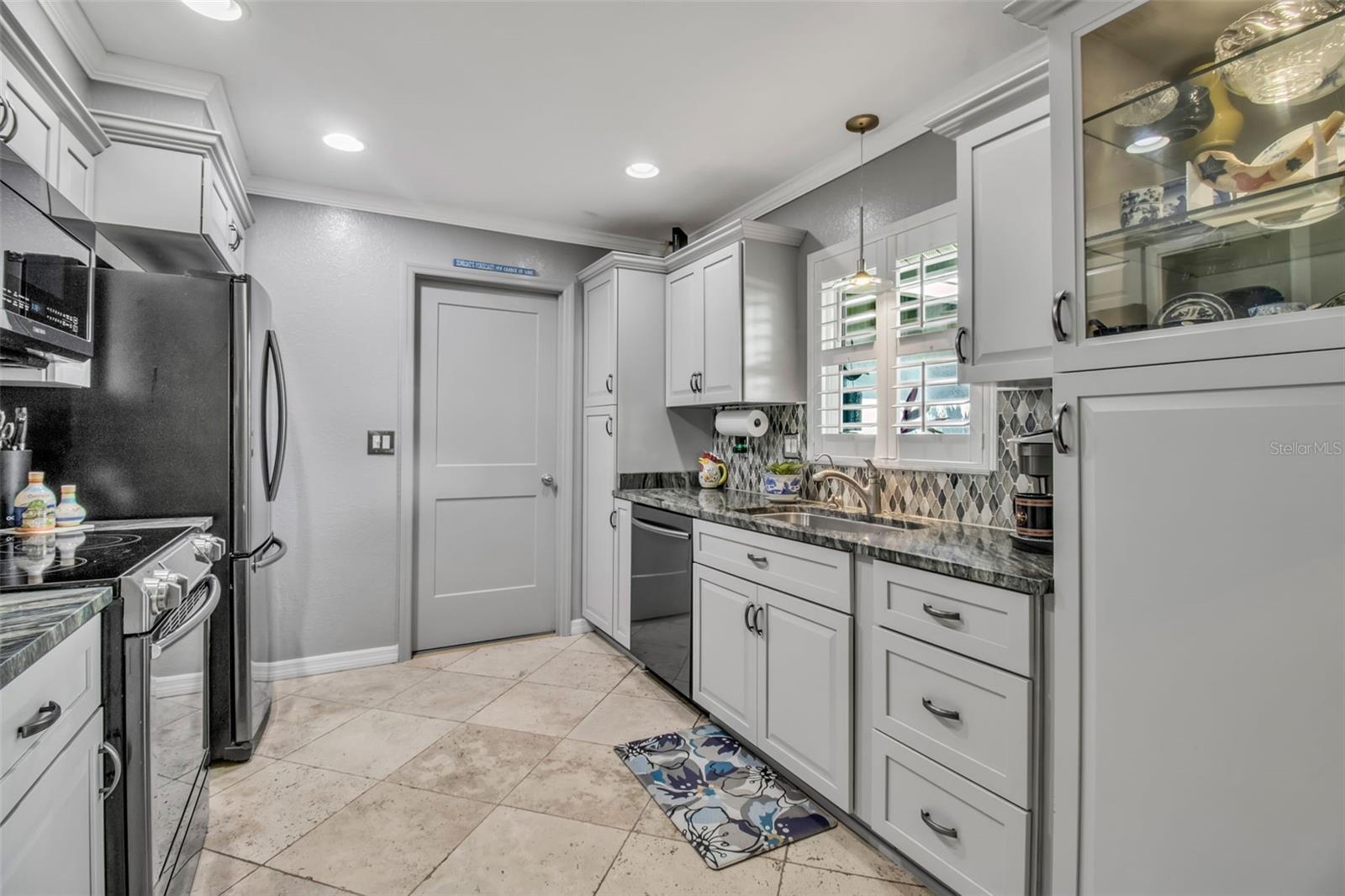 Image 21 of 44 For 1014 63rd St W