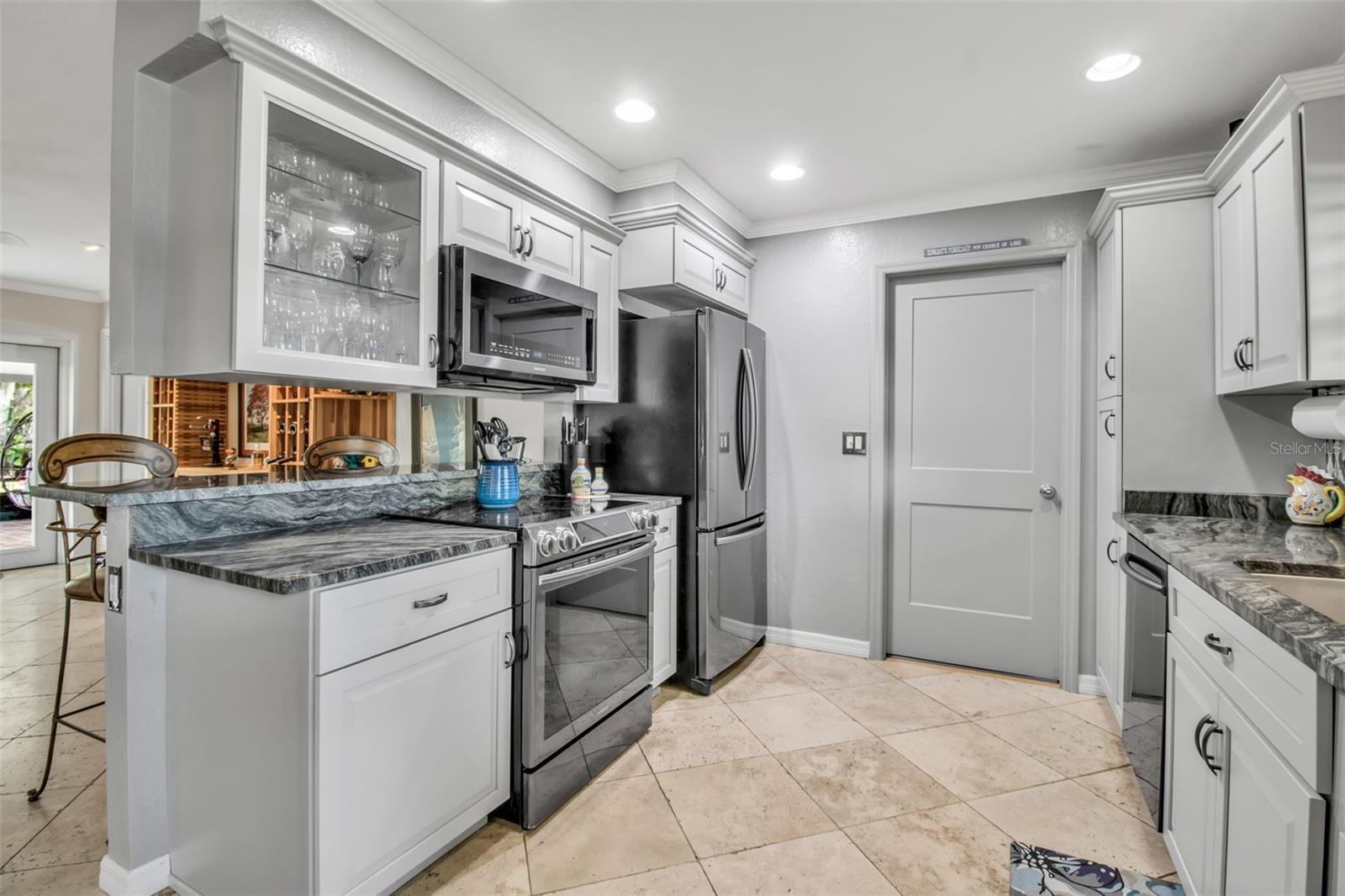 Image 22 of 44 For 1014 63rd St W