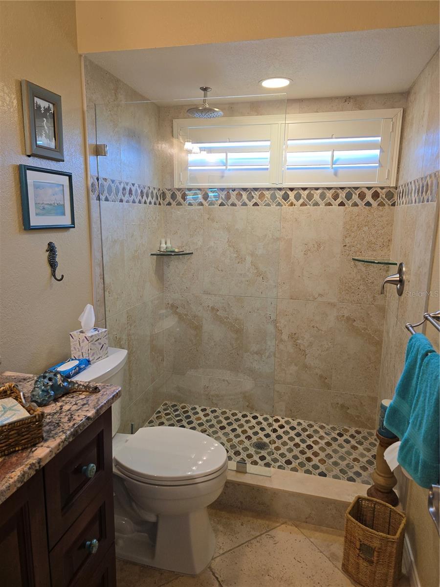 Image 37 of 44 For 1014 63rd St W