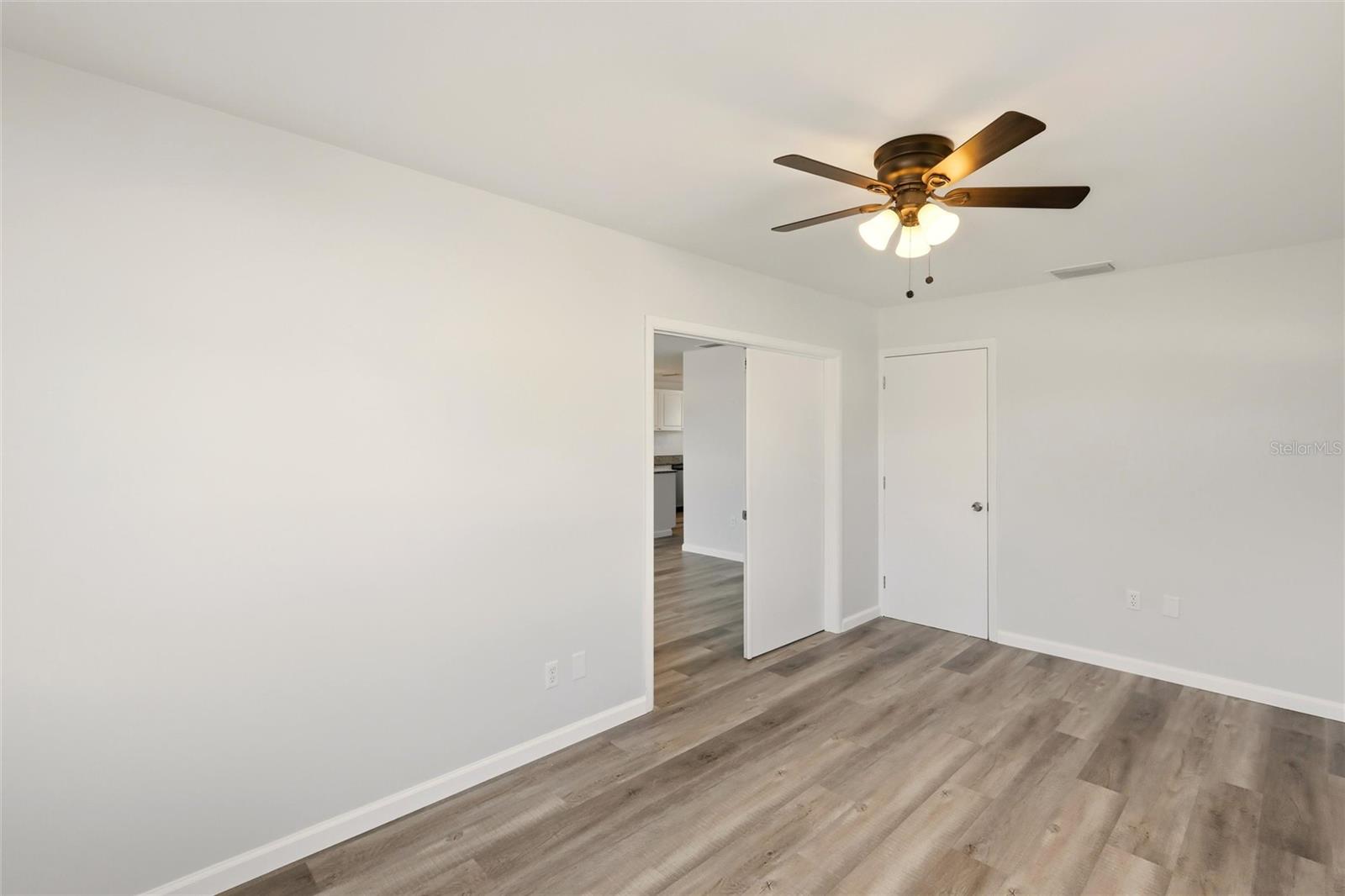 Image 23 of 31 For 6226 Camphor Avenue