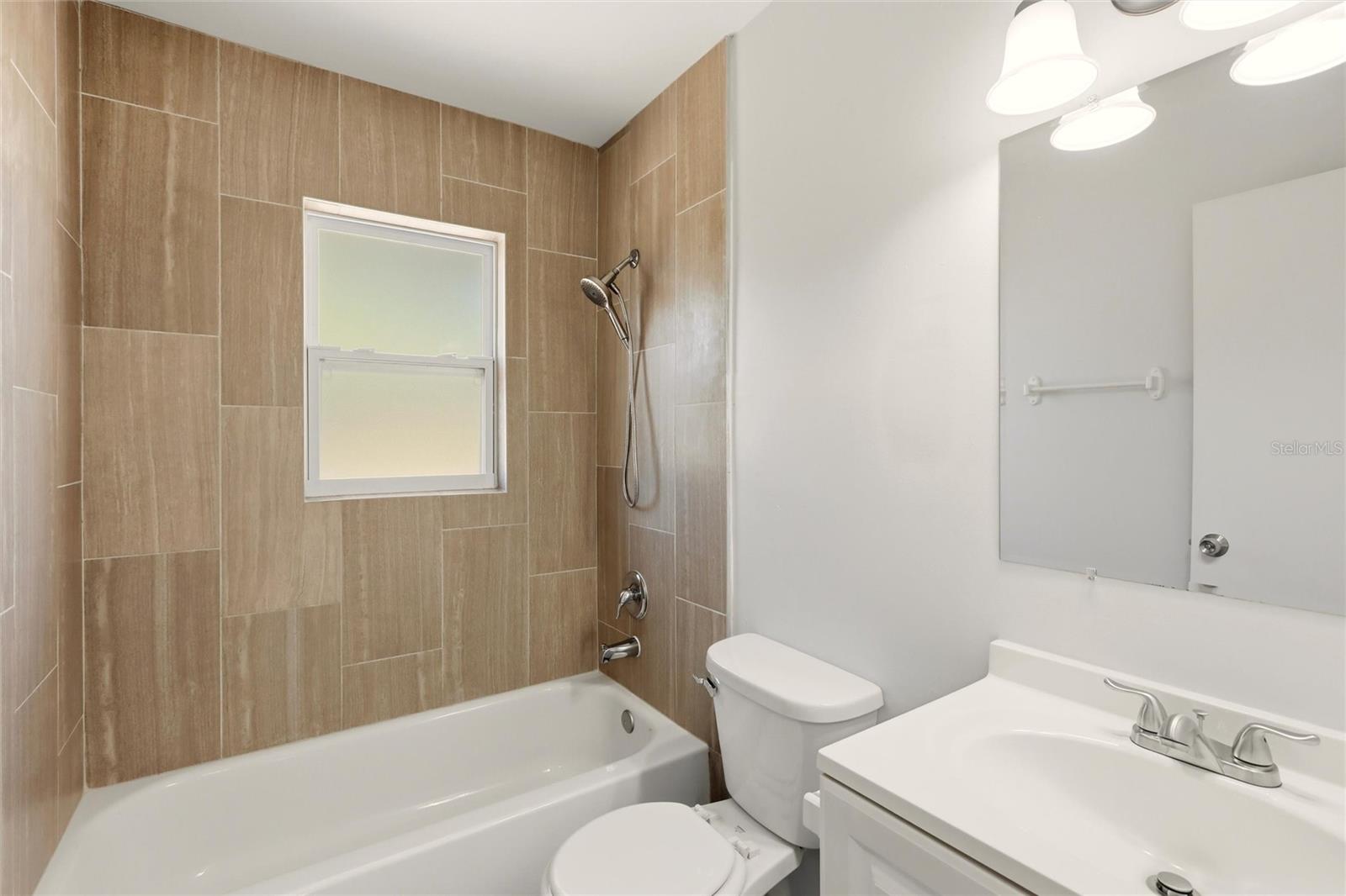 Image 24 of 31 For 6226 Camphor Avenue