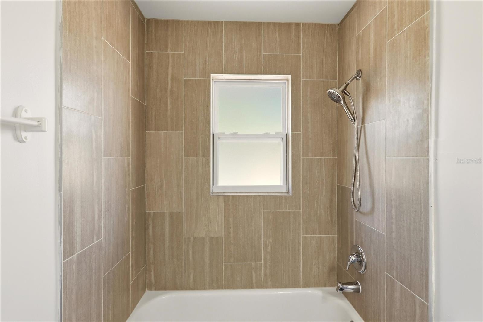 Image 25 of 31 For 6226 Camphor Avenue