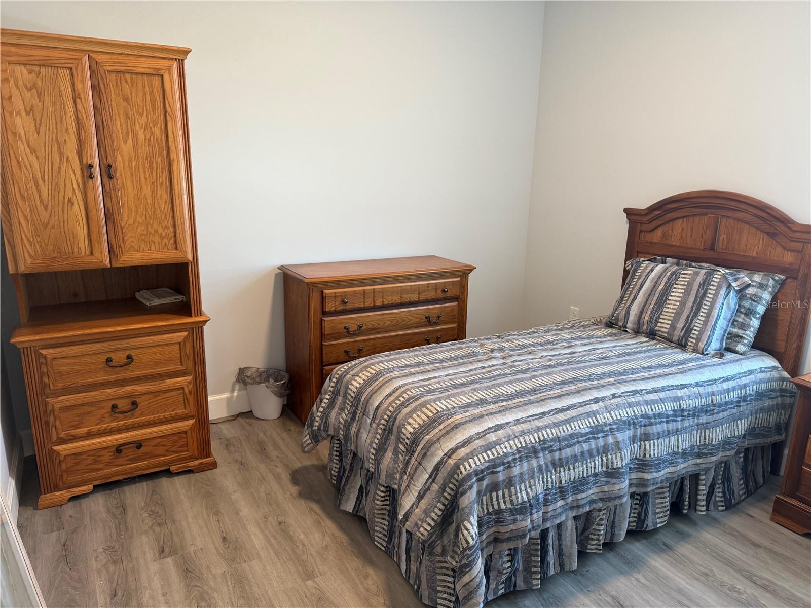 Image 7 of 12 For 8479 Agate Street