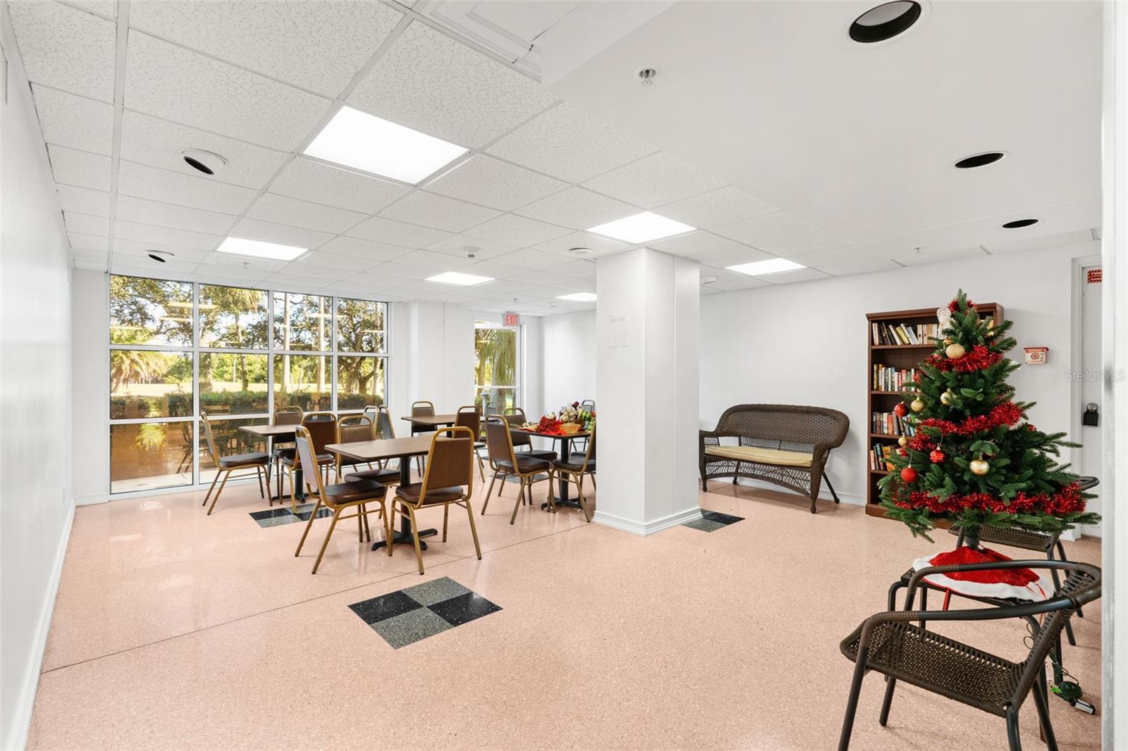 Image 27 of 43 For 2320 Terra Ceia Bay Boulevard 410