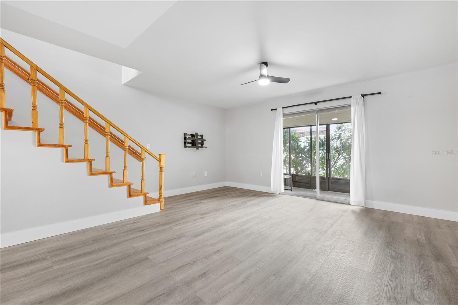 Image 6 of 19 For 3333 Ramblewood Place