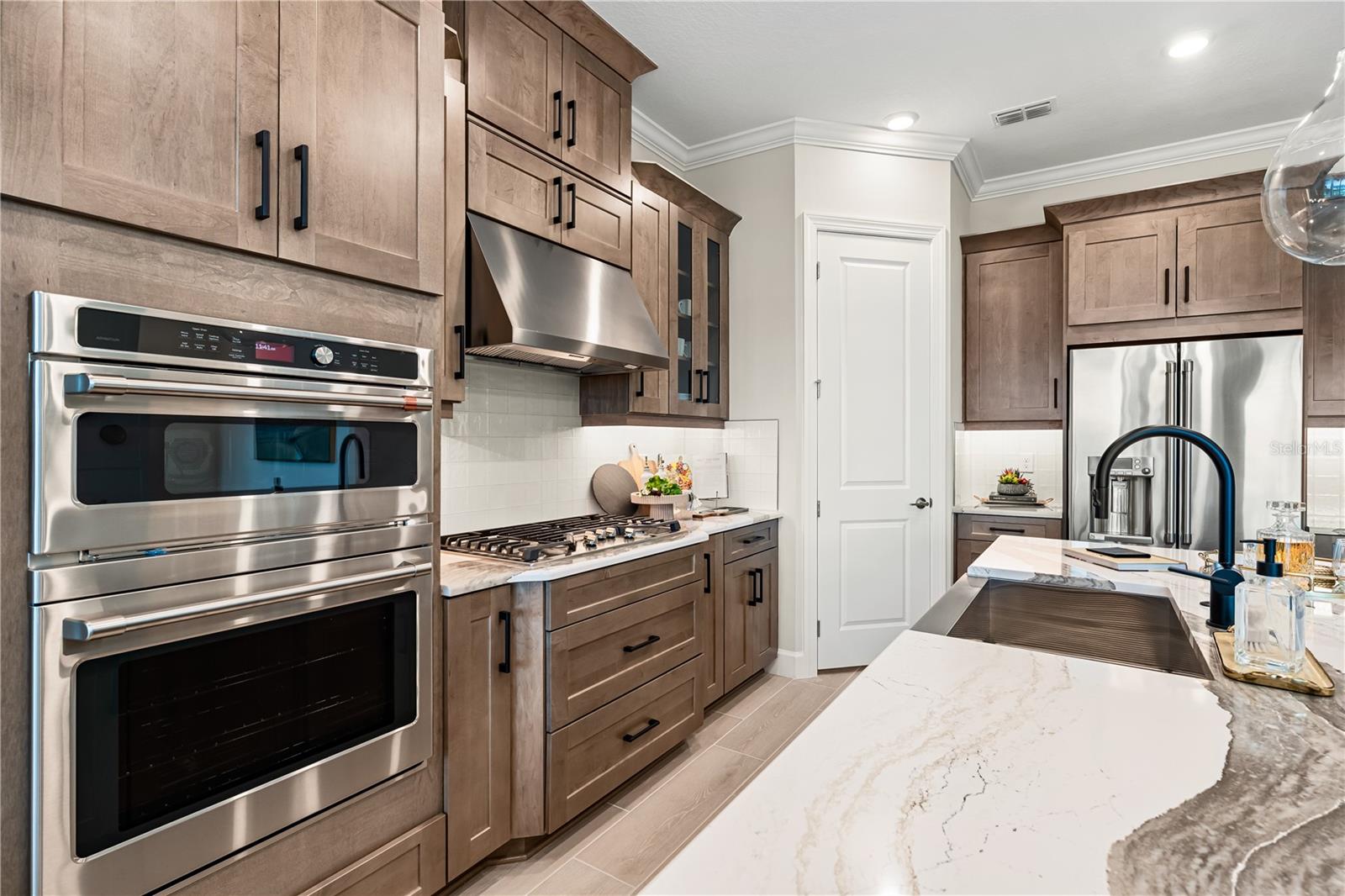 Image 20 of 70 For 7657 Moonbeam Avenue