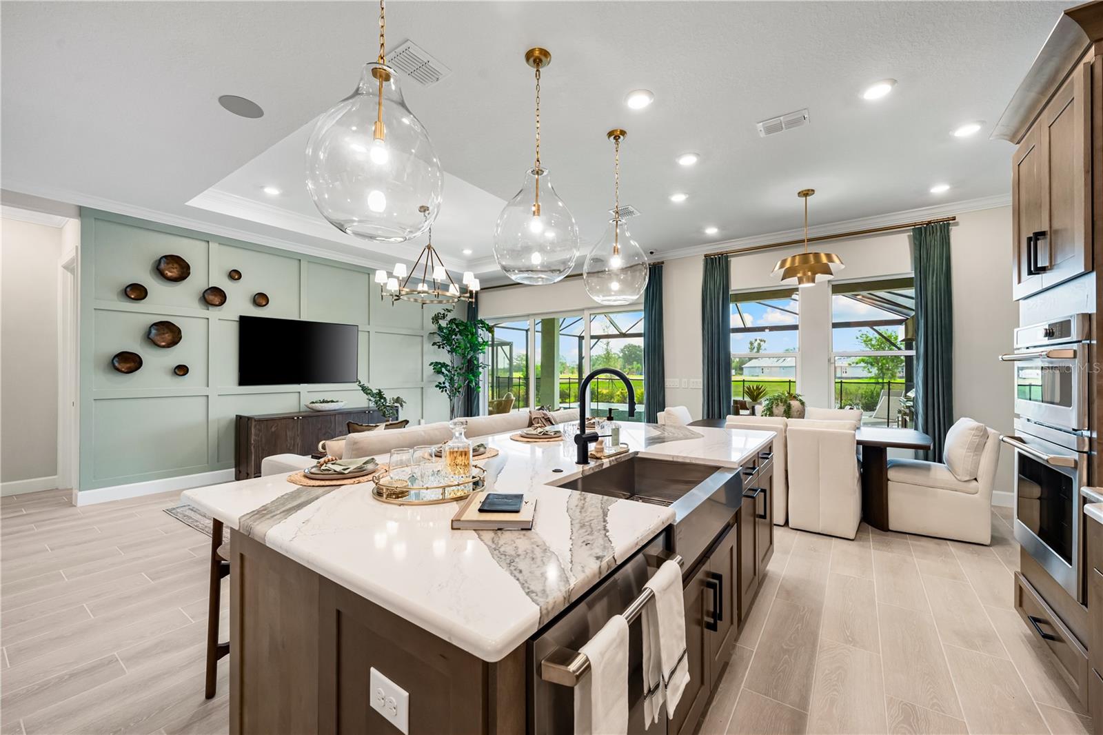 Image 21 of 70 For 7657 Moonbeam Avenue