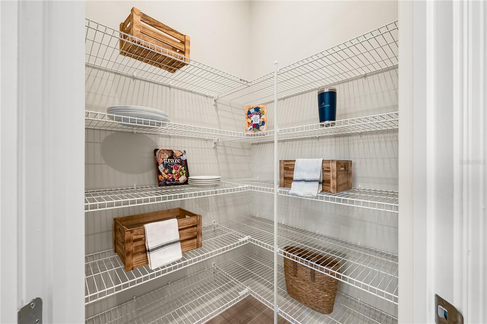 Image 23 of 70 For 7657 Moonbeam Avenue