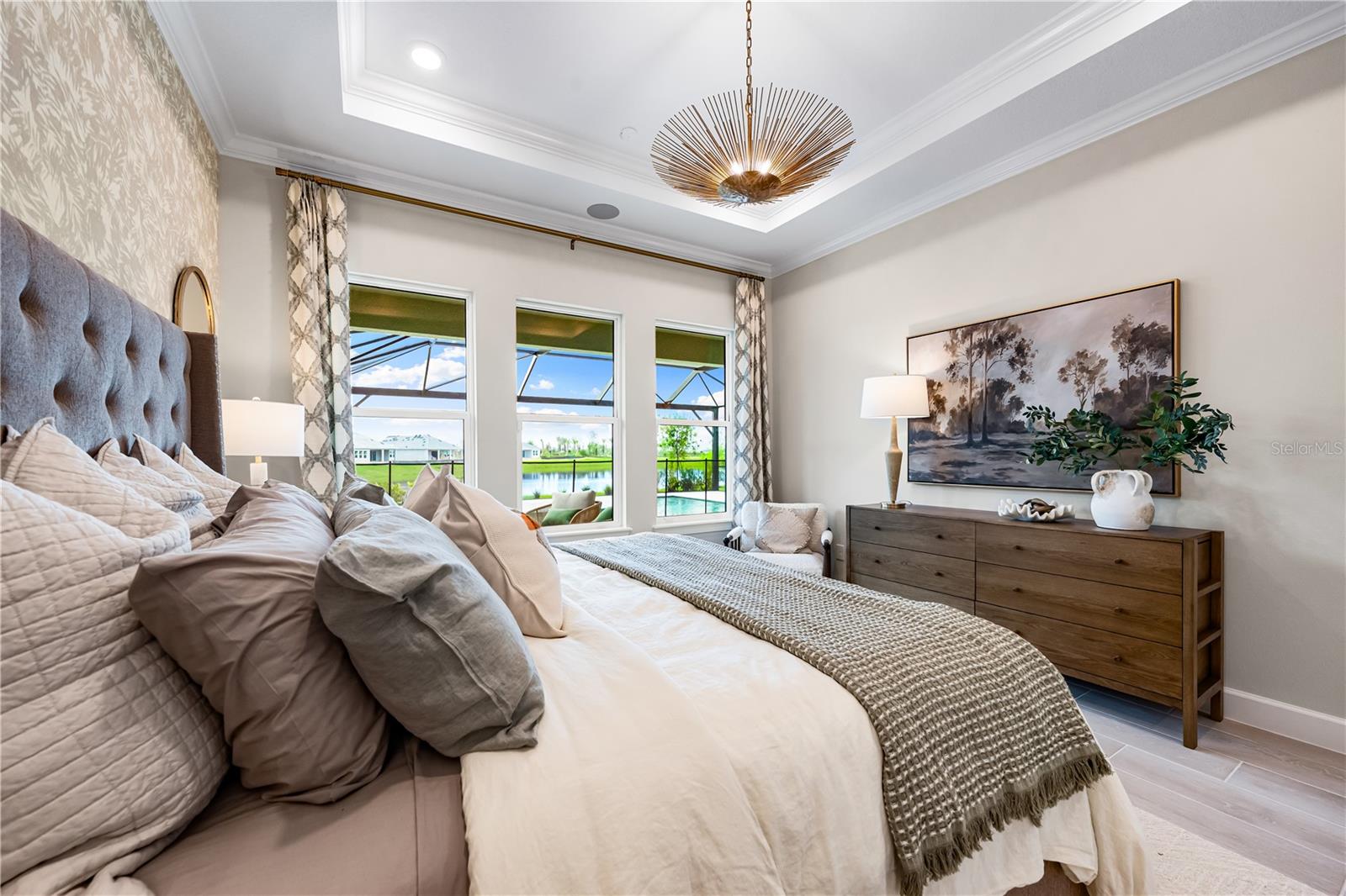 Image 33 of 70 For 7657 Moonbeam Avenue