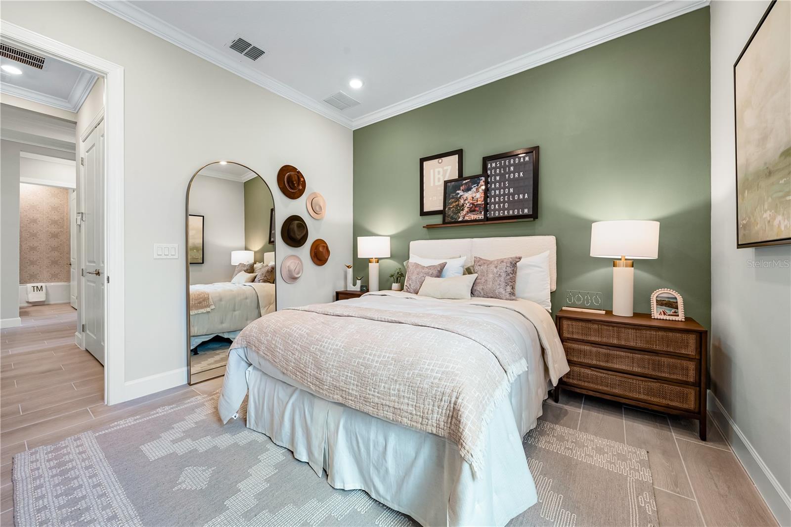 Image 44 of 70 For 7657 Moonbeam Avenue