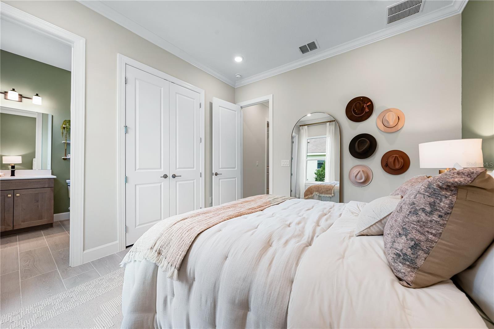 Image 45 of 70 For 7657 Moonbeam Avenue