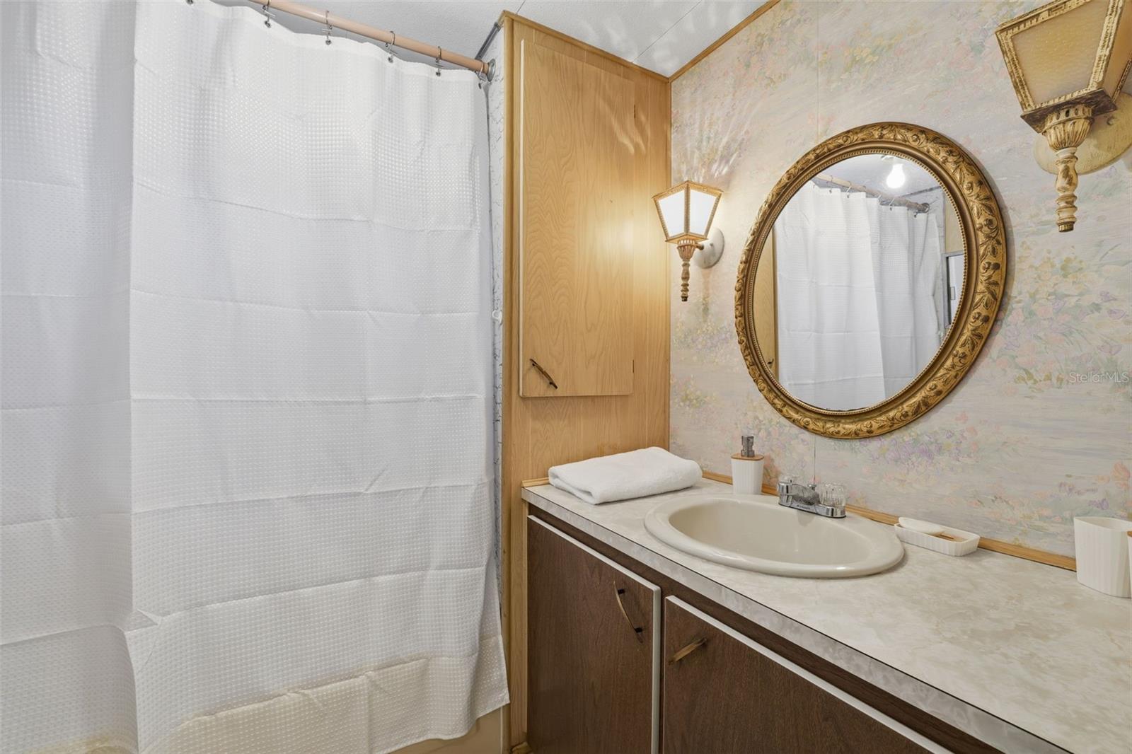 Image 17 of 23 For 4850 Brae Burn Avenue