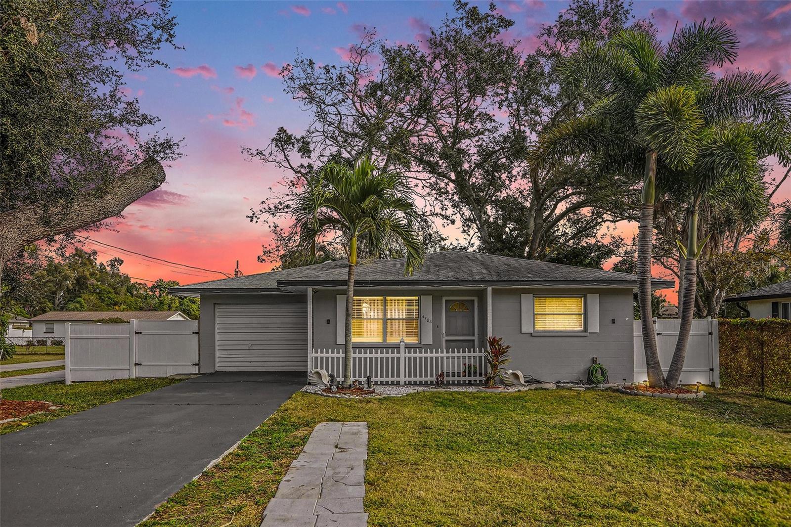 Details for 4703 33rd Street W, BRADENTON, FL 34207