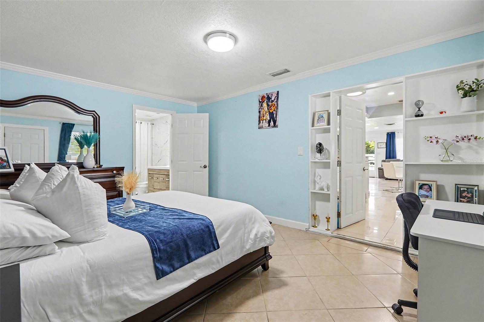 Image 15 of 30 For 4703 33rd Street W