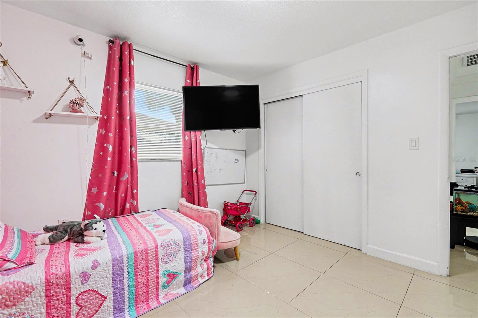 Image 21 of 30 For 4703 33rd Street W