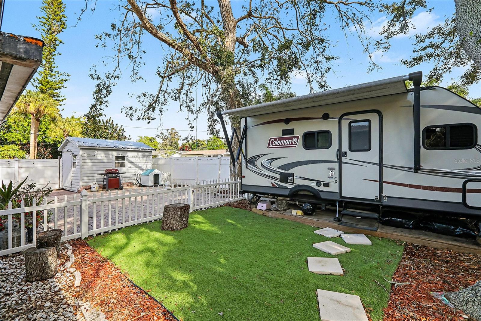 Image 24 of 30 For 4703 33rd Street W