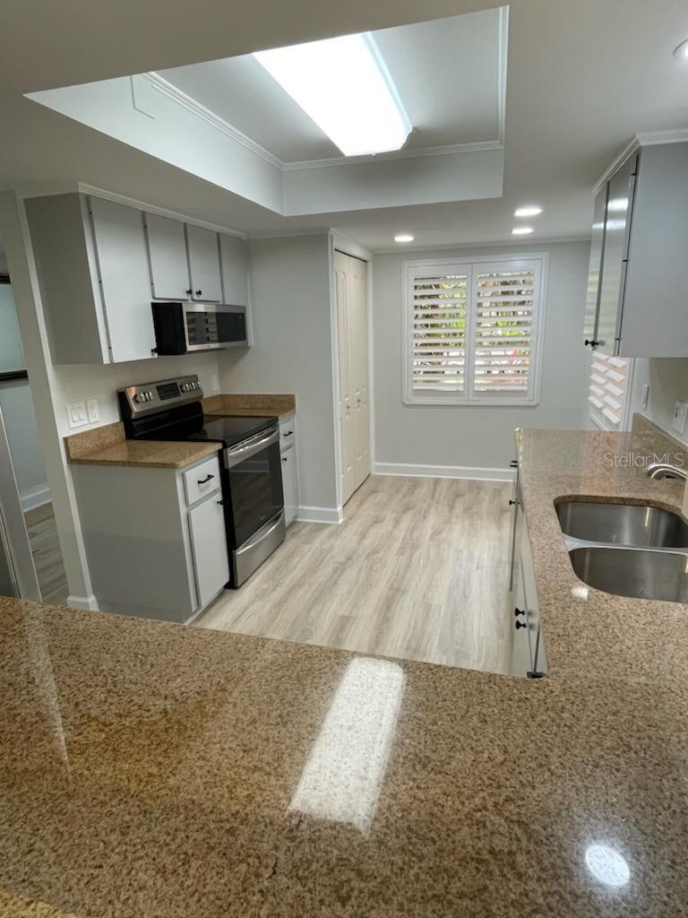 Image 13 of 24 For 6450 Wild Oak Bay Boulevard 239