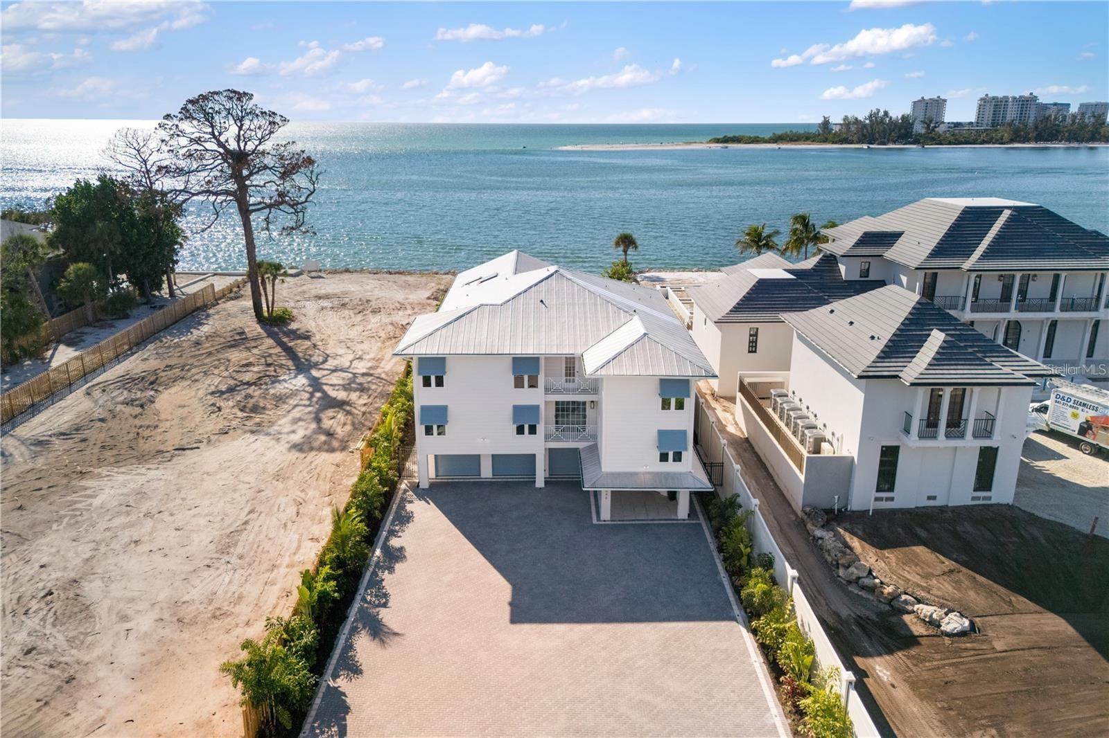 Image 13 of 99 For 4046 Higel Ave Road