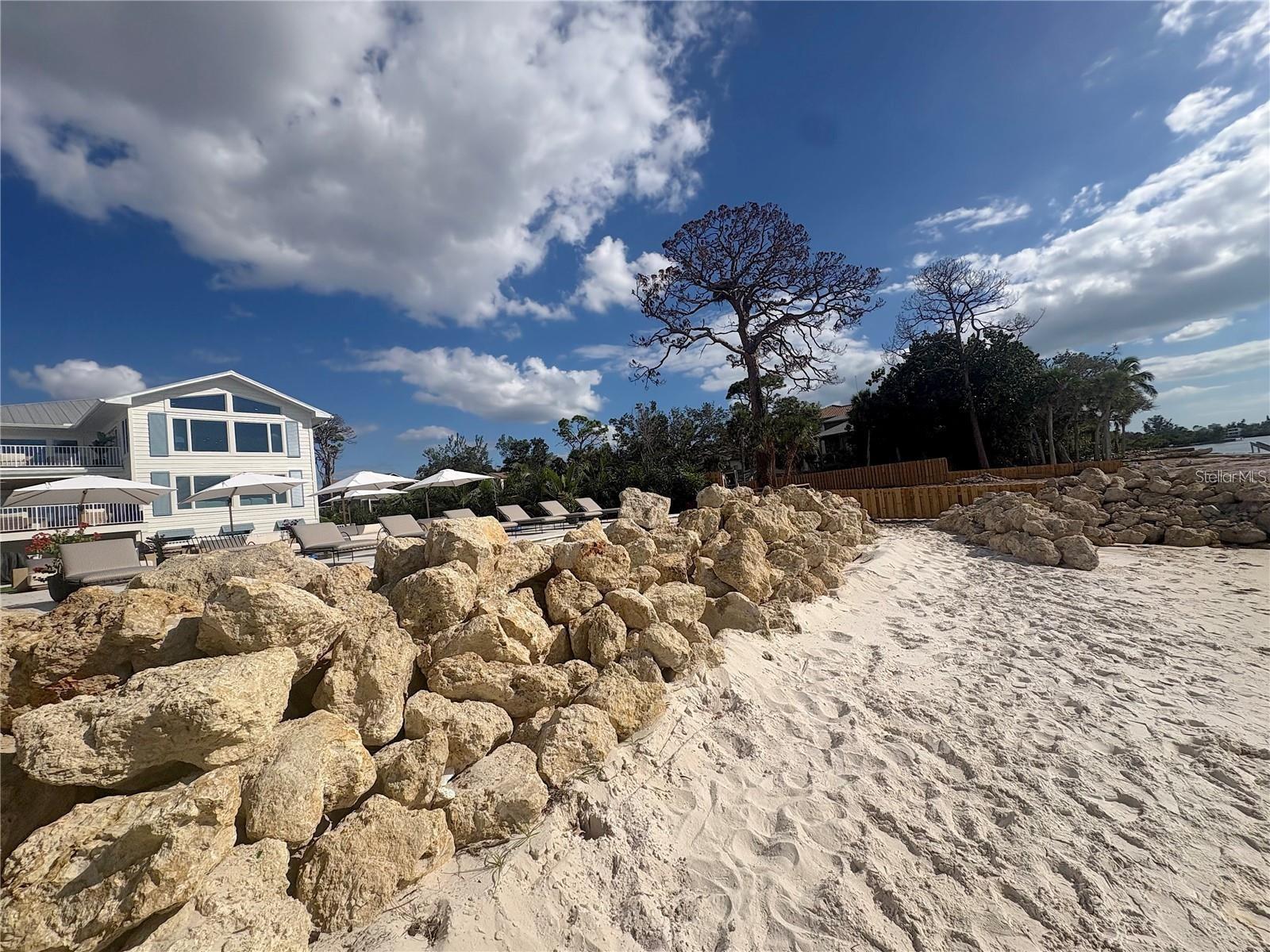 Image 18 of 99 For 4046 Higel Ave Road