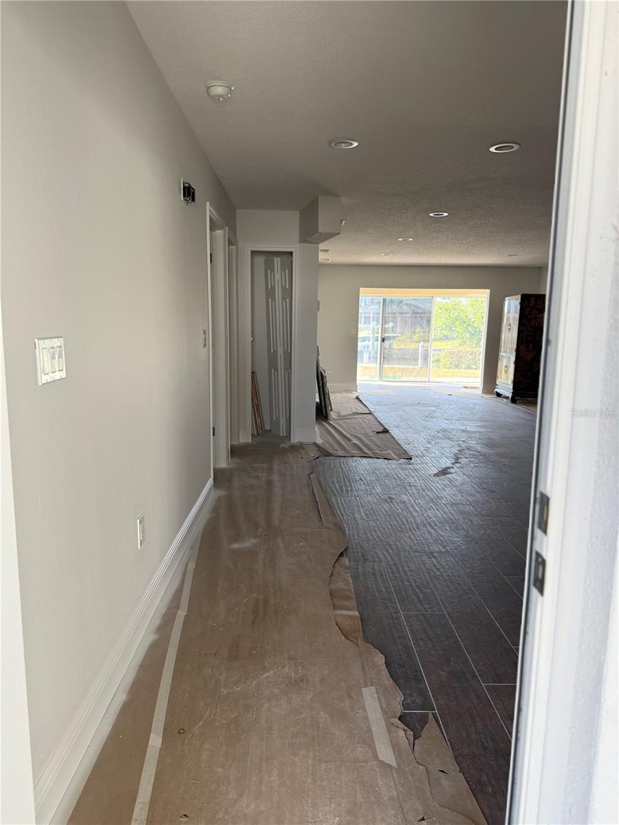 Image 4 of 20 For 614 Fair Winds Drive 614