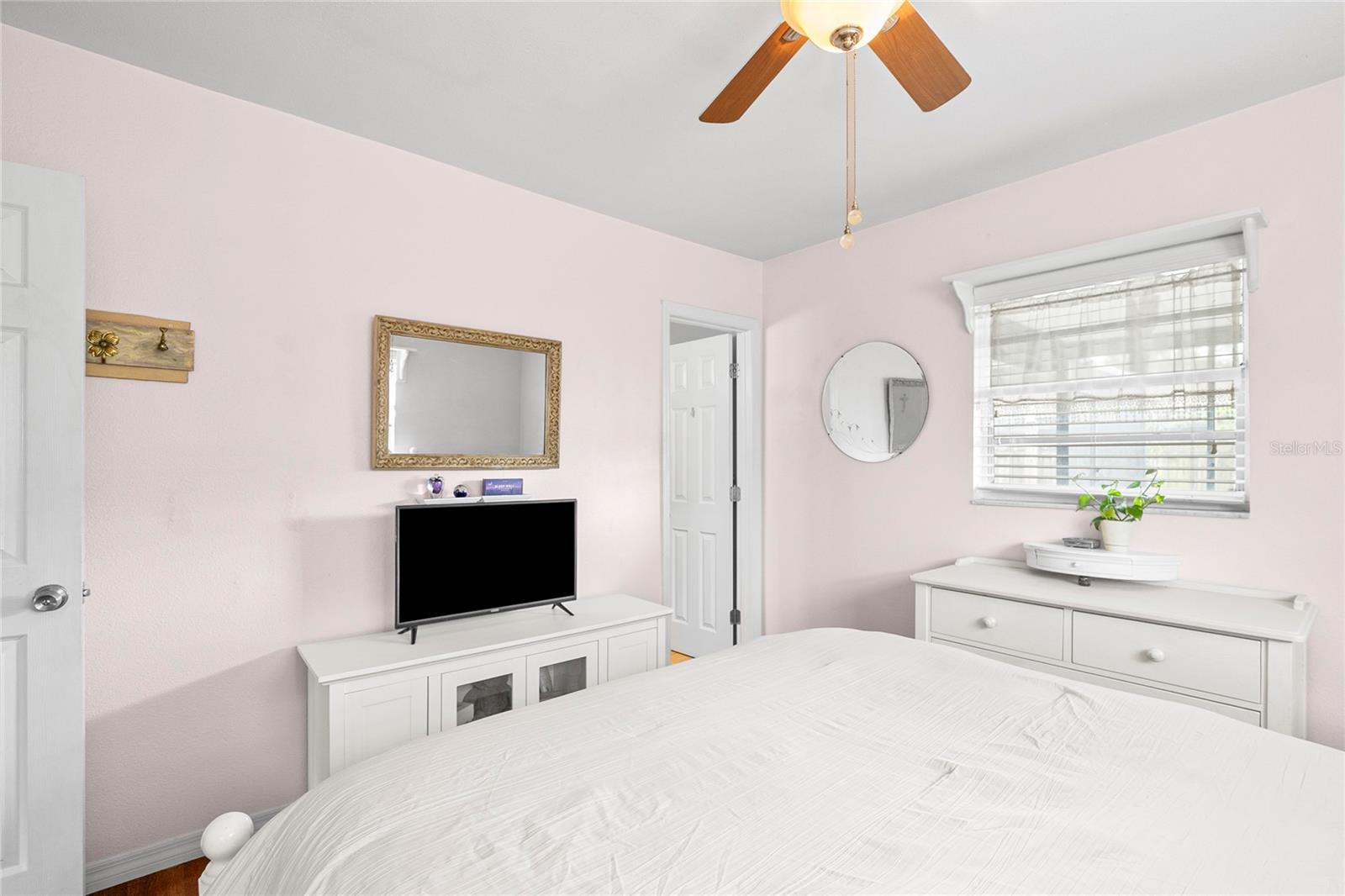 Image 10 of 24 For 1108 65th Avenue W