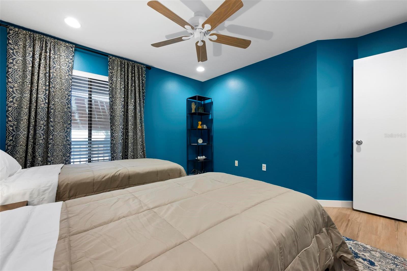 Image 29 of 40 For 5797 Avista Drive 5797