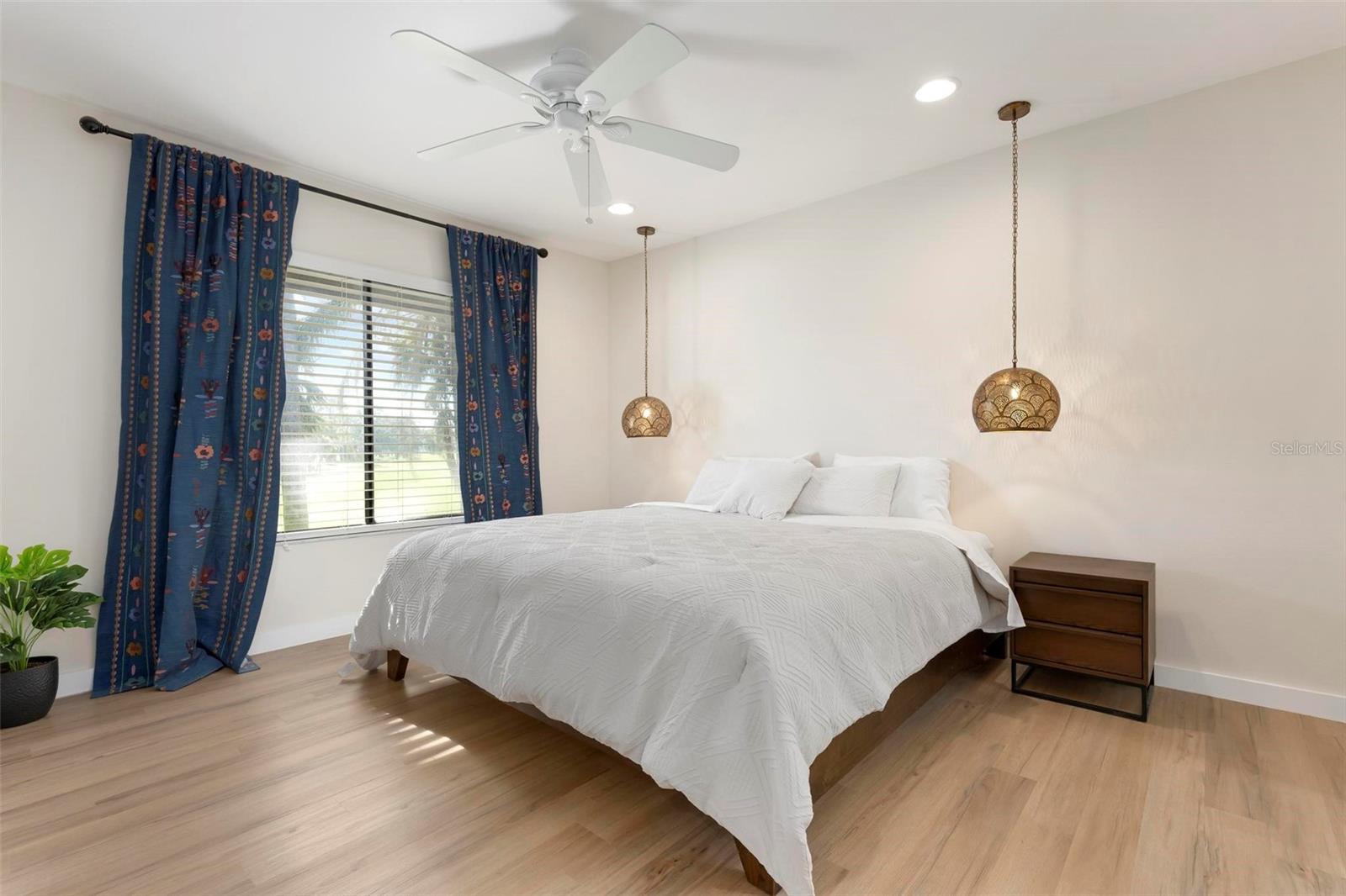 Image 7 of 40 For 5797 Avista Drive 5797