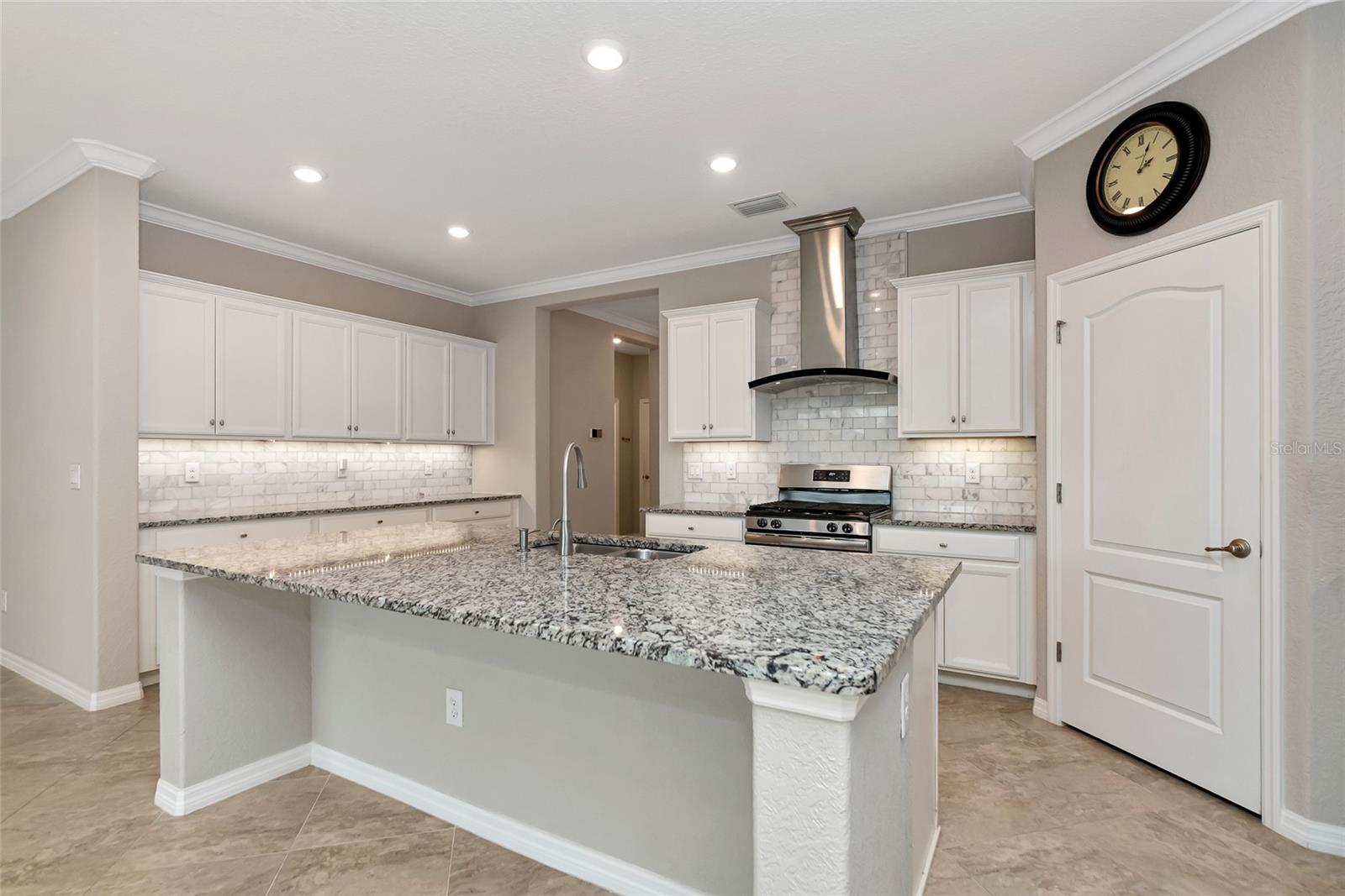 Image 16 of 68 For 10202 Marbella Drive