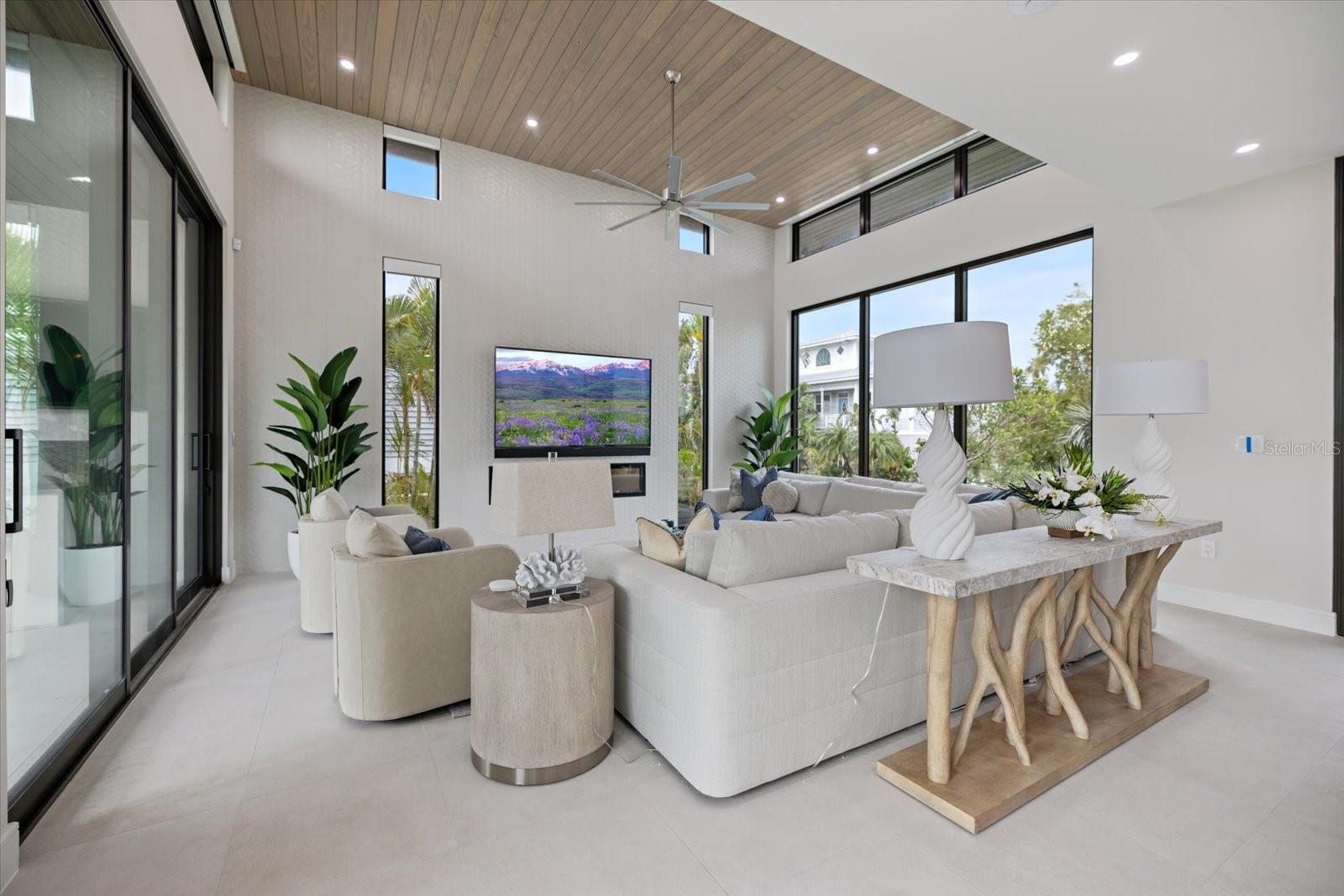 Image 14 of 84 For 590 De Narvaez Drive