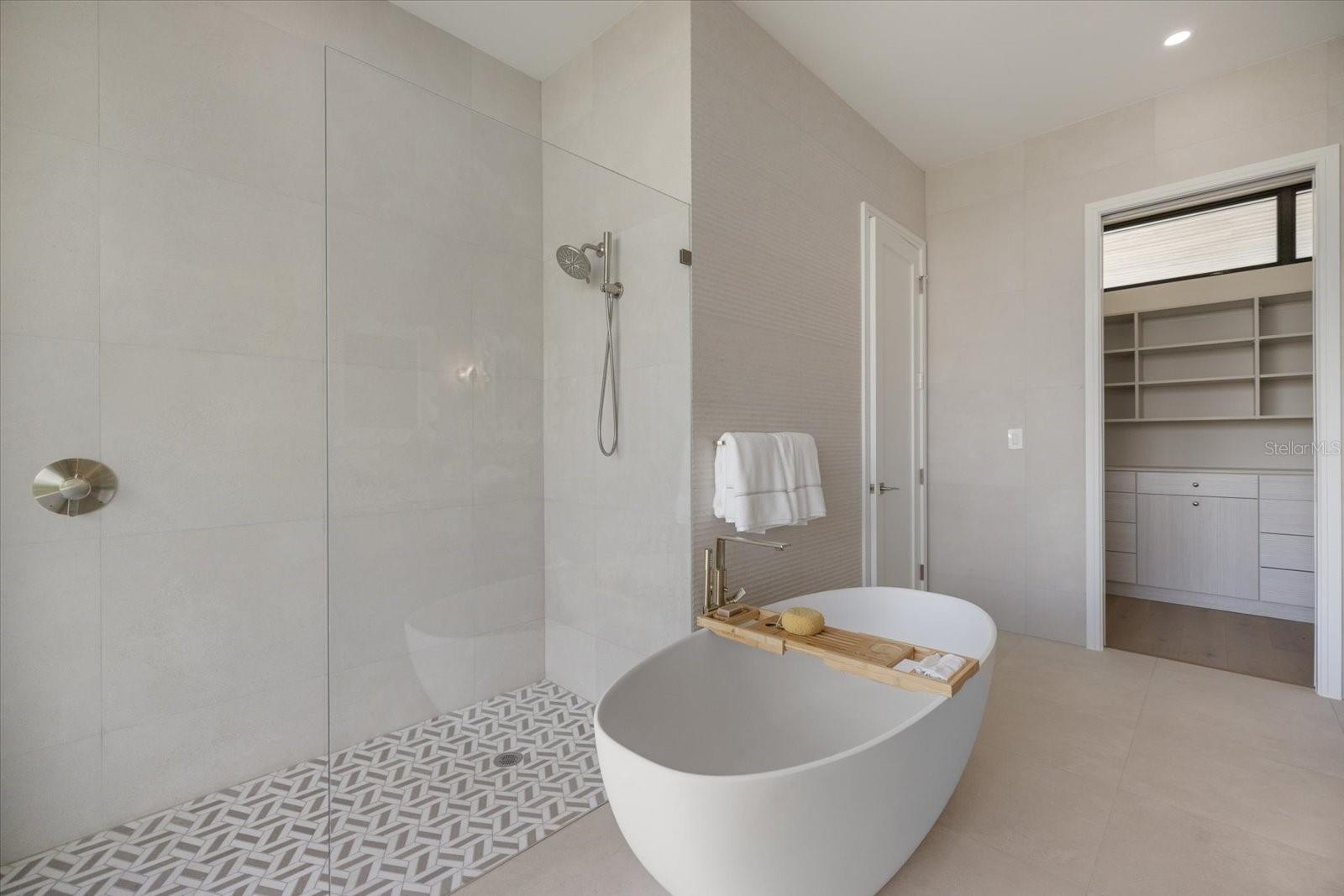 Image 35 of 84 For 590 De Narvaez Drive