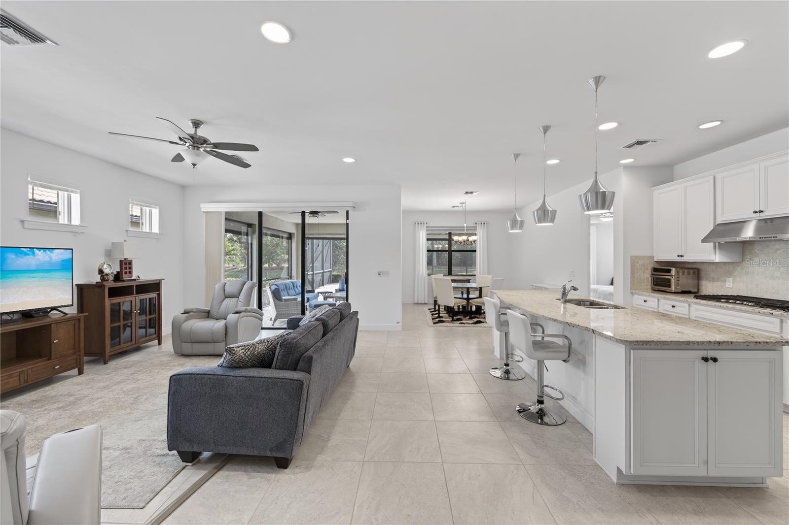 Image 13 of 93 For 17114 Seaford Way