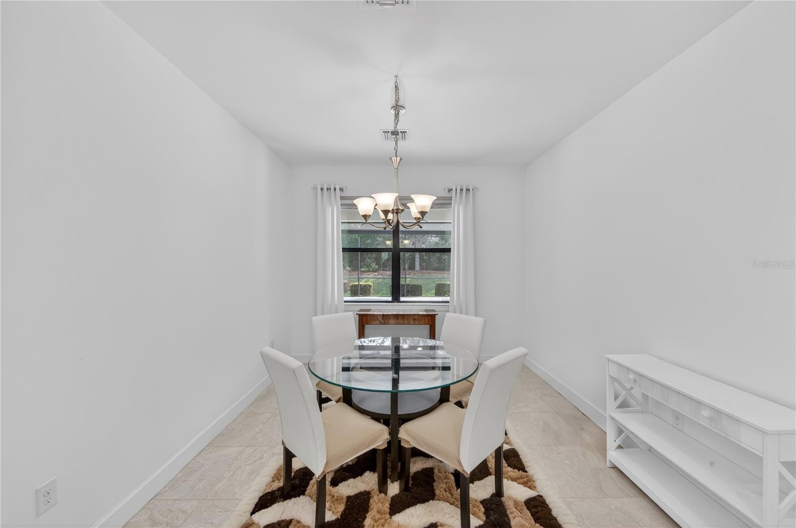 Image 19 of 93 For 17114 Seaford Way