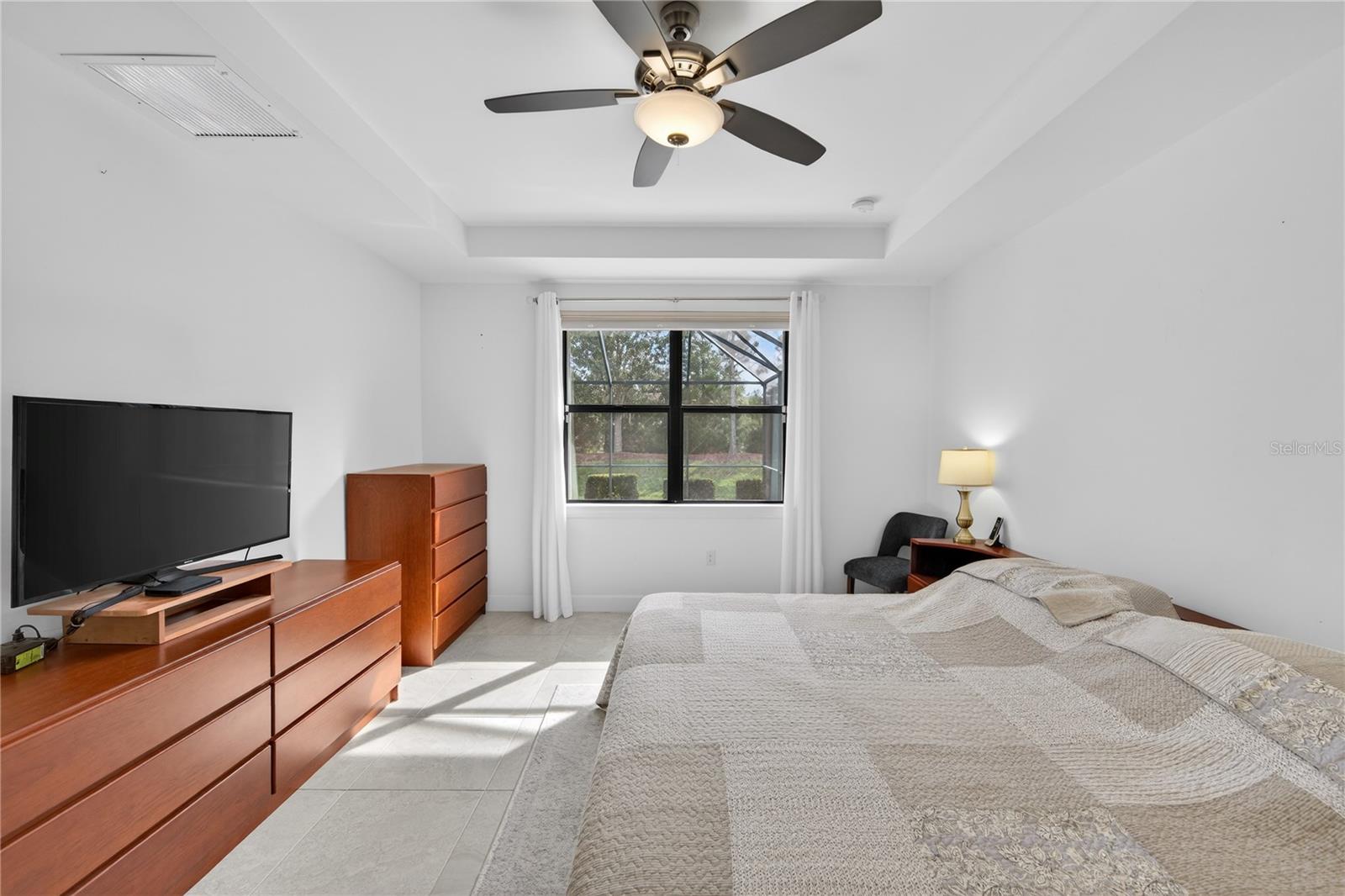 Image 20 of 93 For 17114 Seaford Way