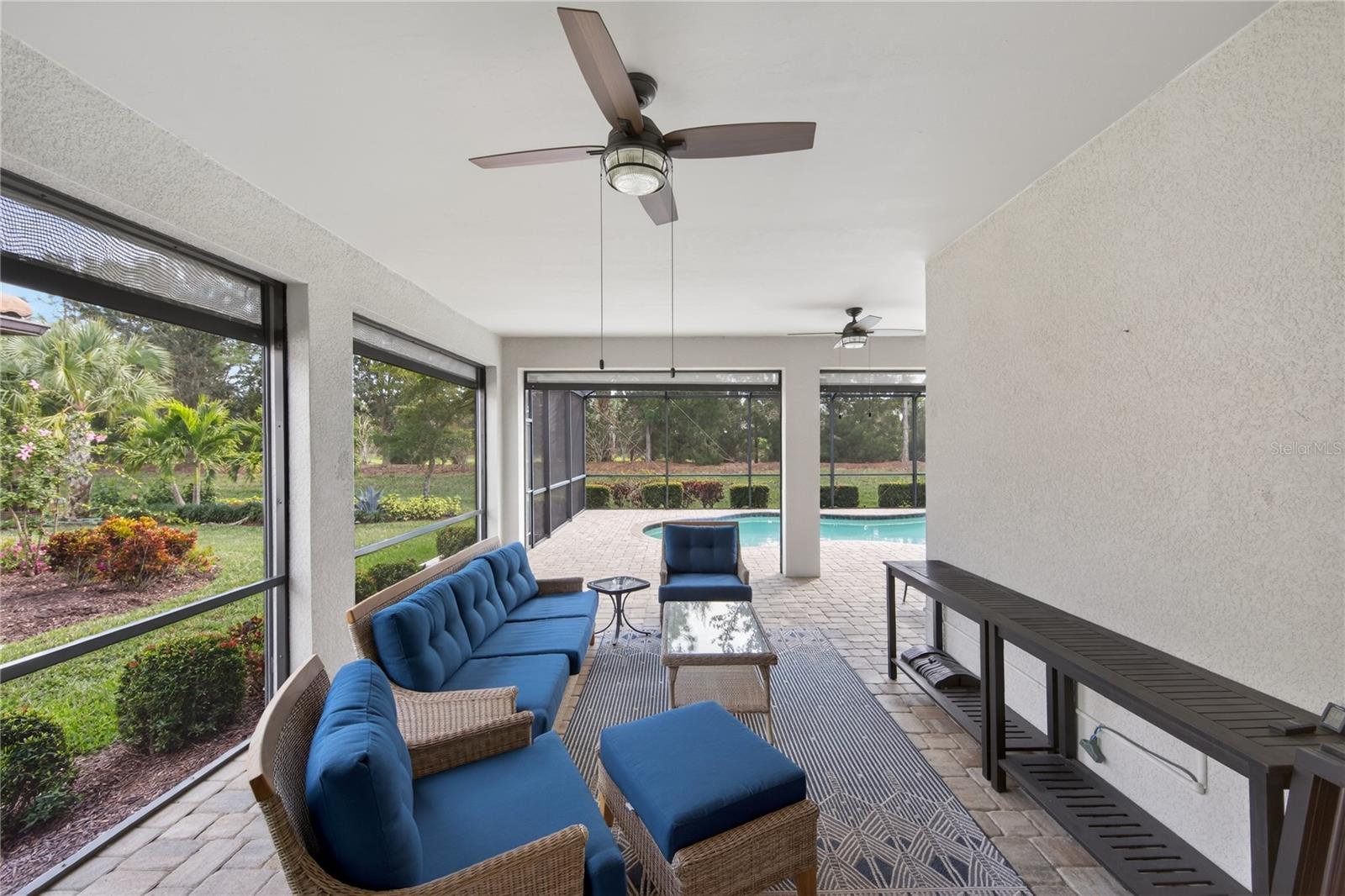 Image 32 of 93 For 17114 Seaford Way