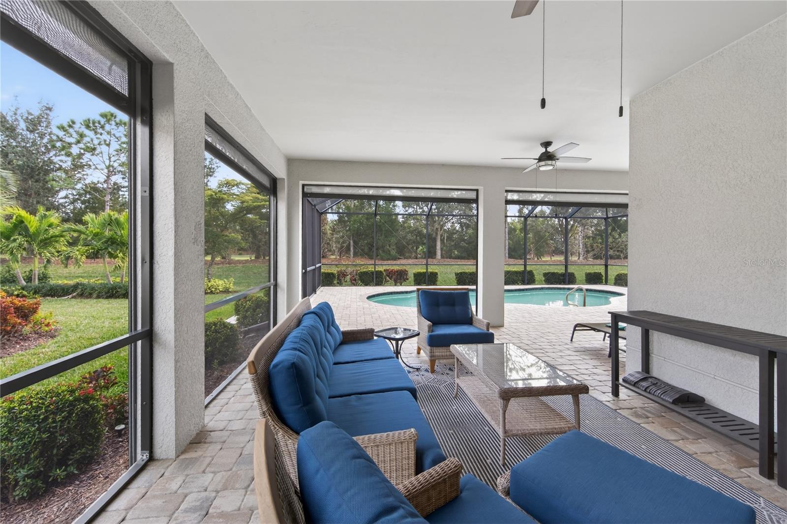 Image 33 of 93 For 17114 Seaford Way