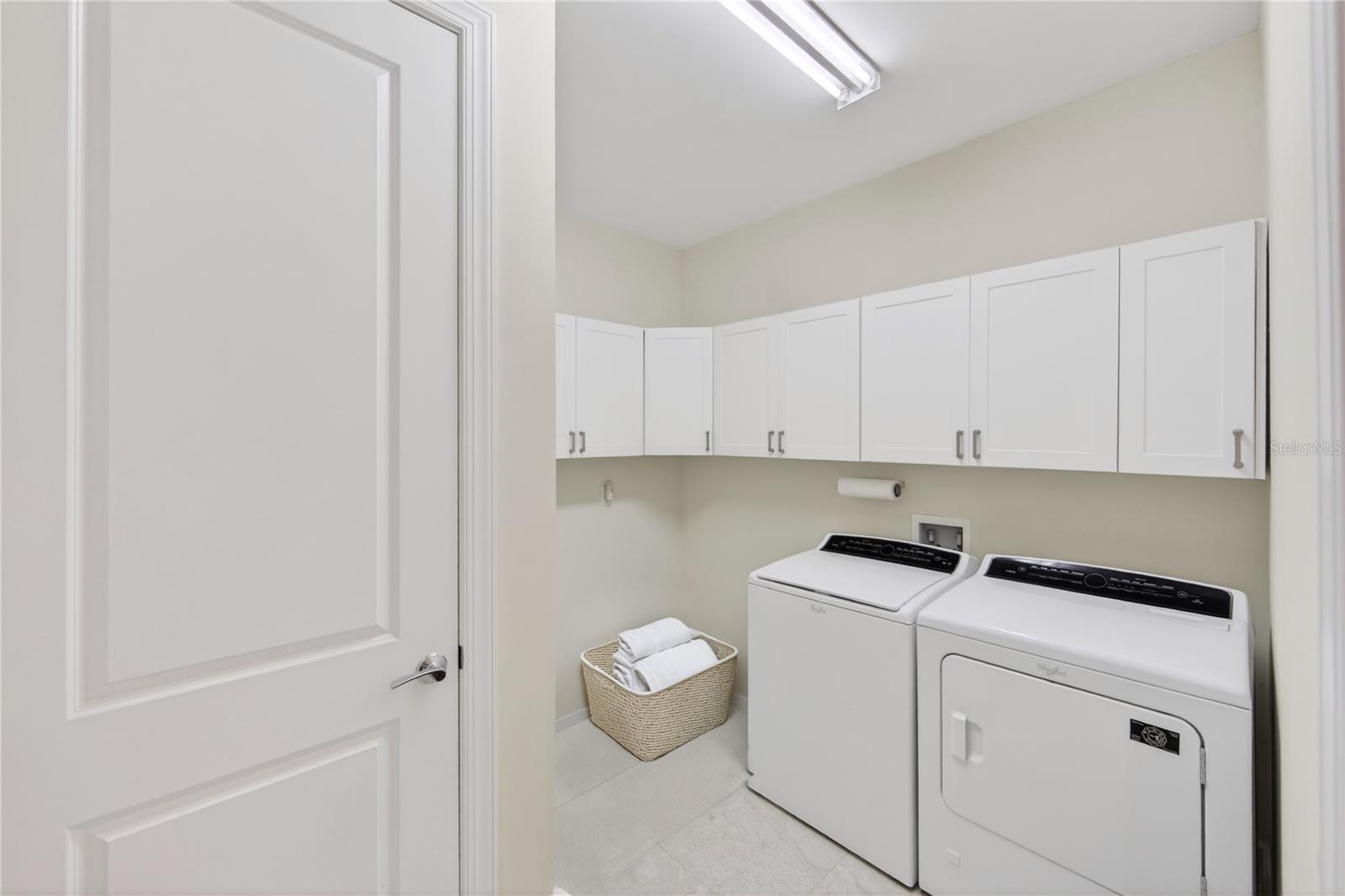 Image 49 of 93 For 17114 Seaford Way