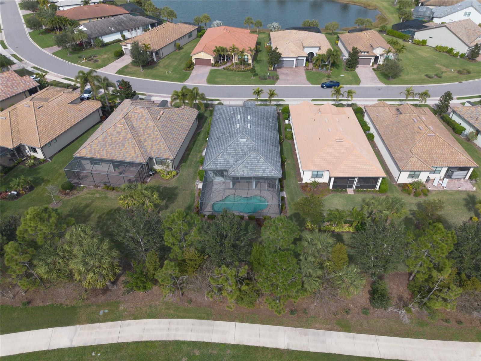 Image 52 of 93 For 17114 Seaford Way