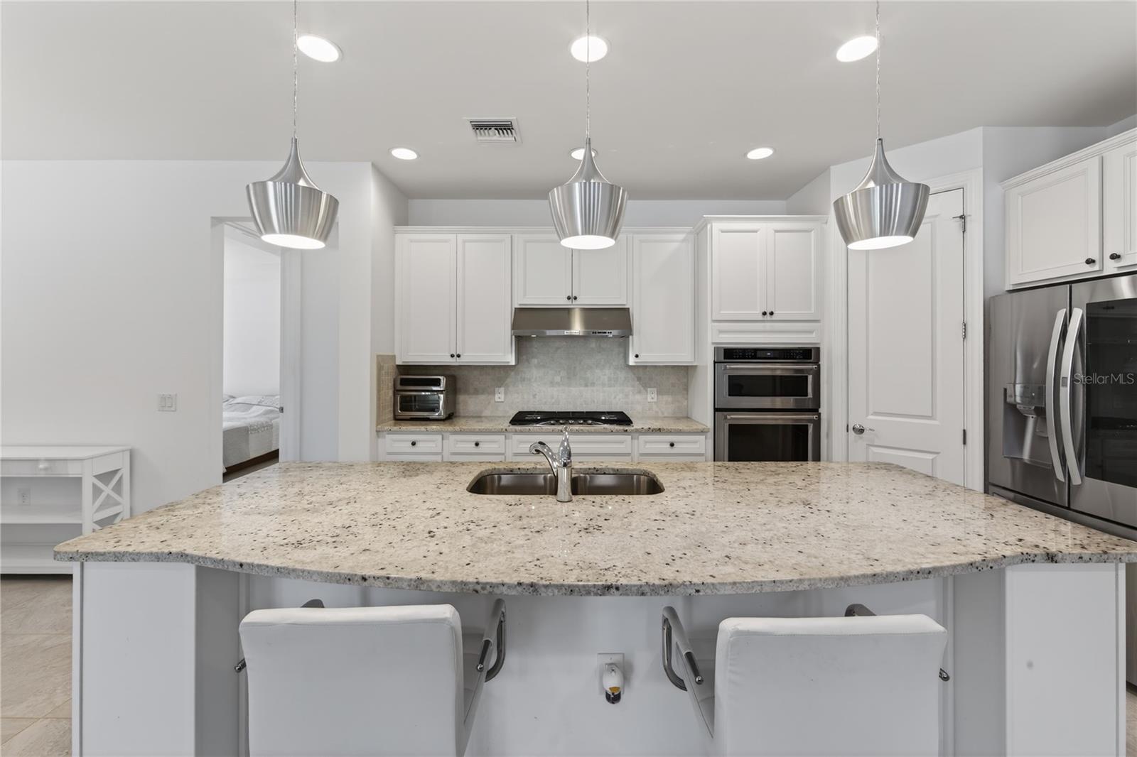 Image 6 of 93 For 17114 Seaford Way