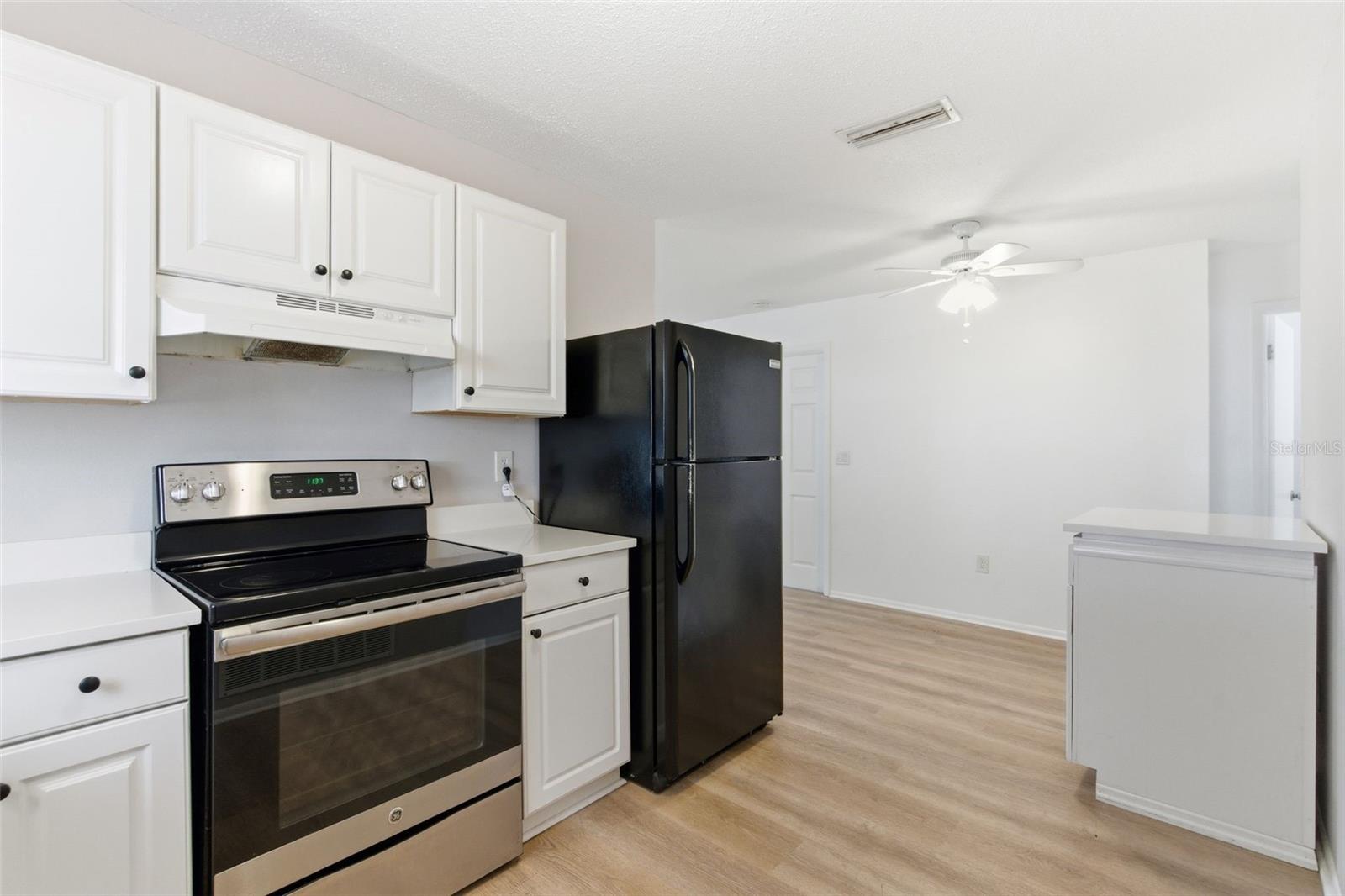 Image 14 of 49 For 2227 Montclair Drive