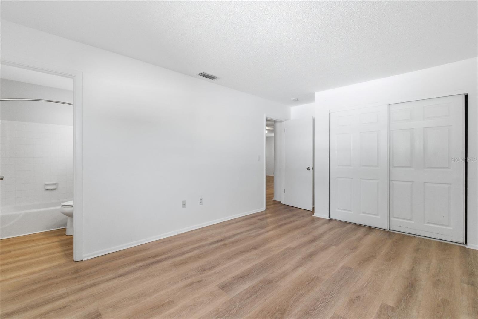 Image 15 of 49 For 2227 Montclair Drive