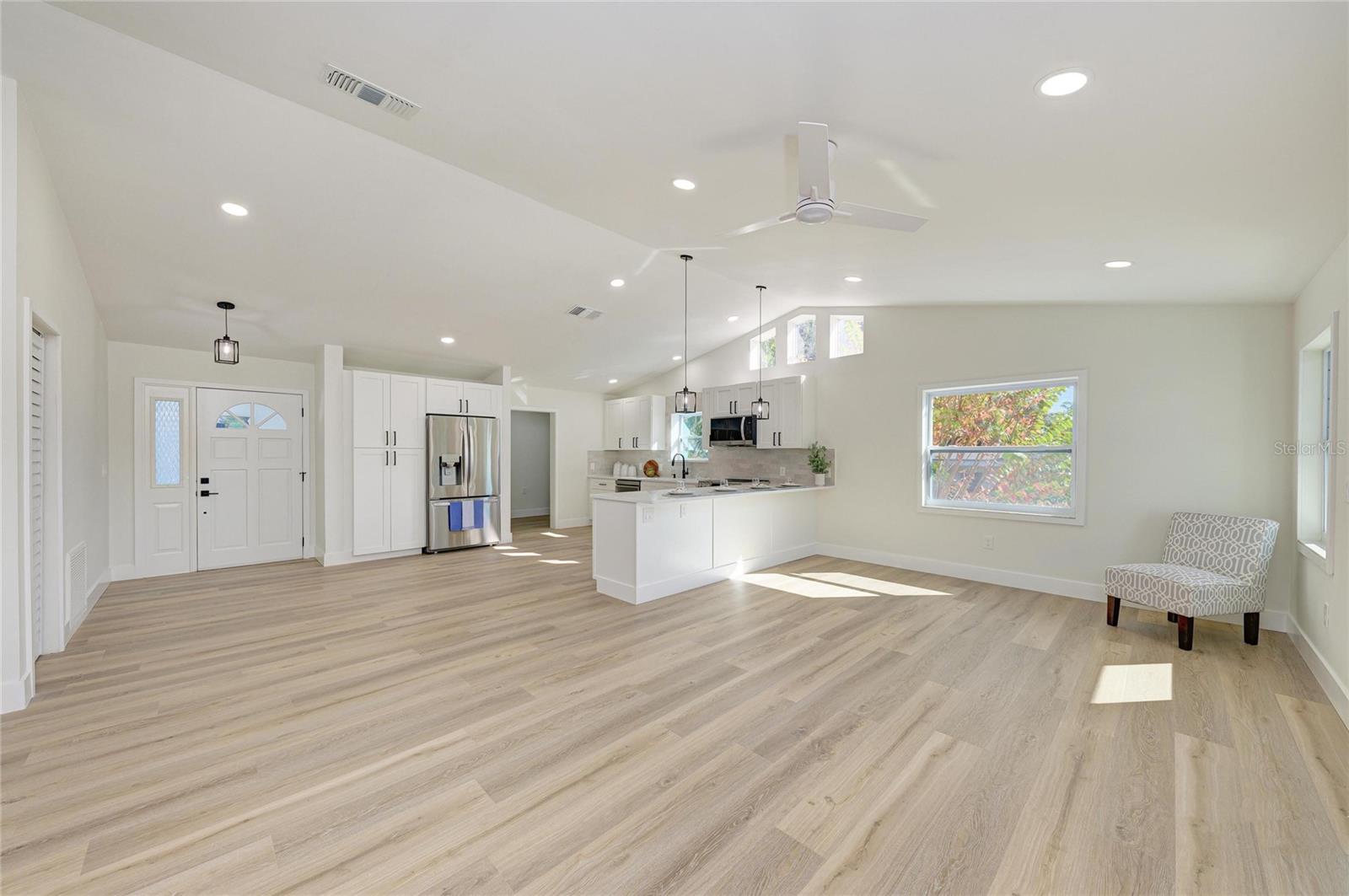 Image 6 of 59 For 6738 Avenue D