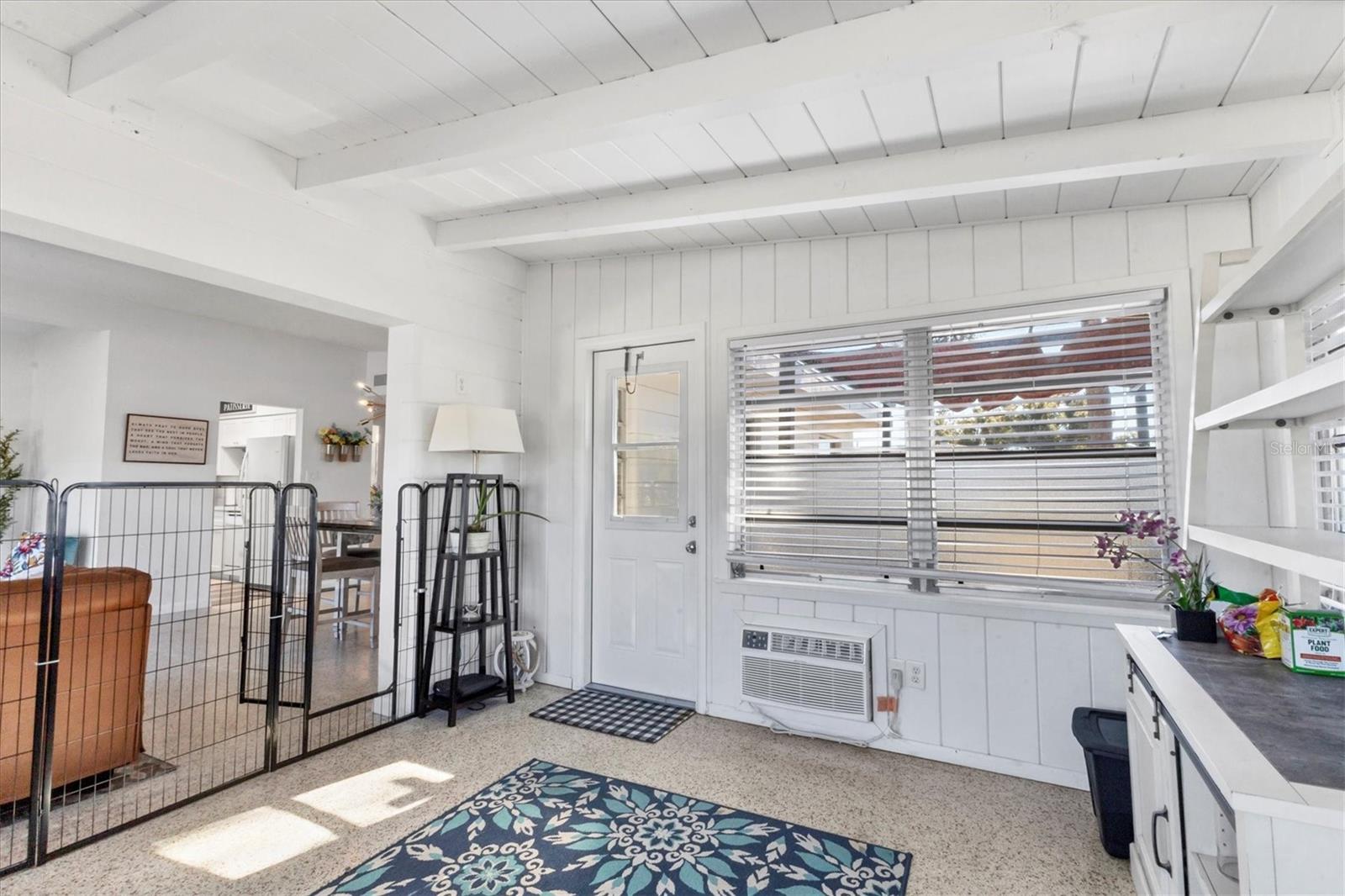 Image 16 of 36 For 340 Glen Oak Road