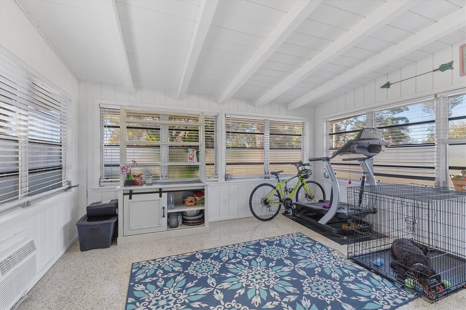 Image 17 of 36 For 340 Glen Oak Road